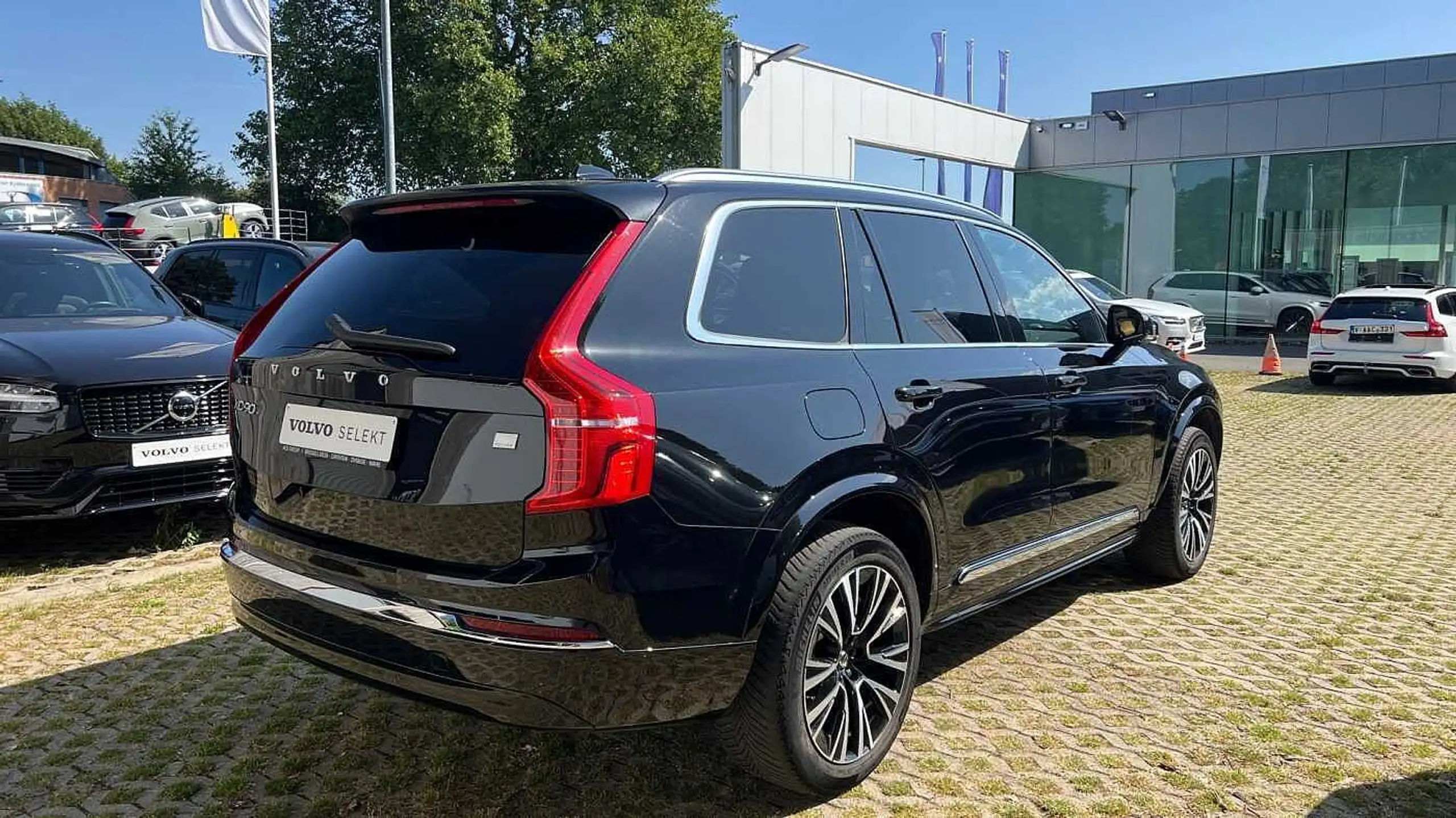 Volvo - XC90