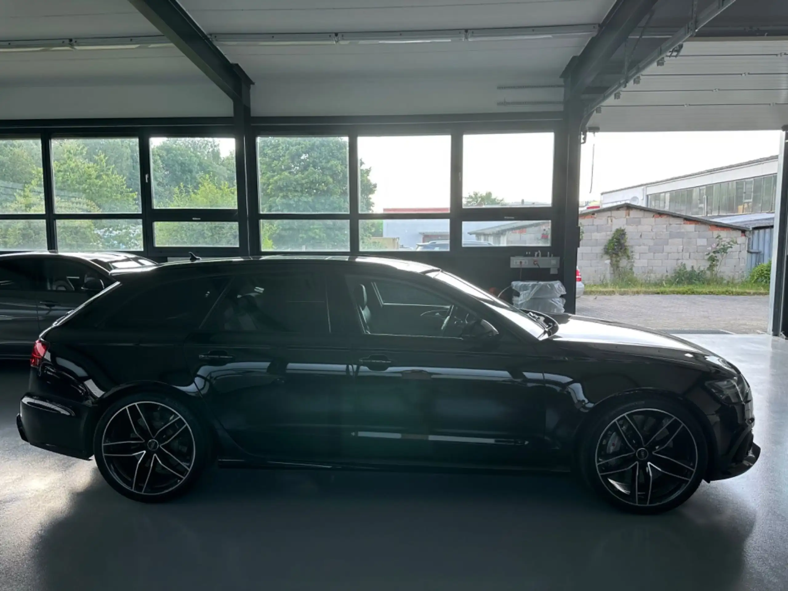 Audi - RS6