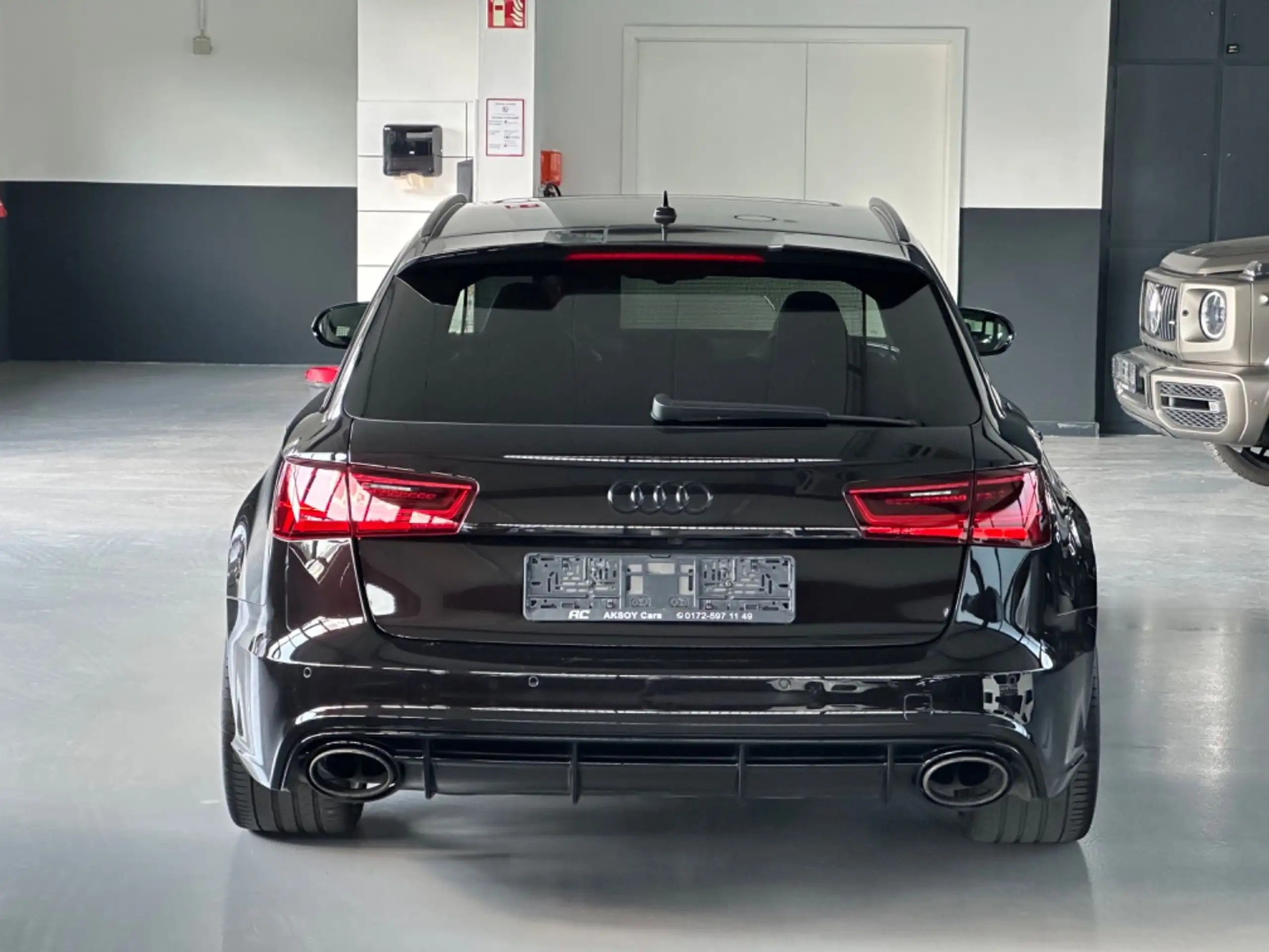 Audi - RS6