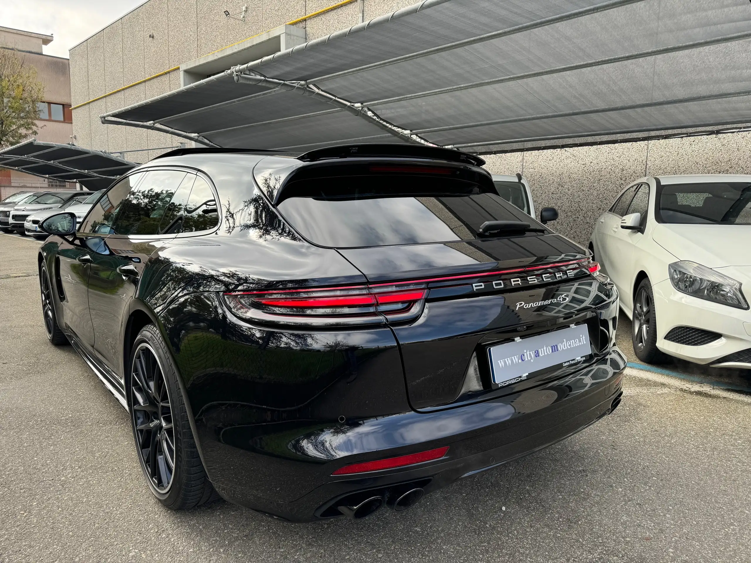 Porsche - Panamera