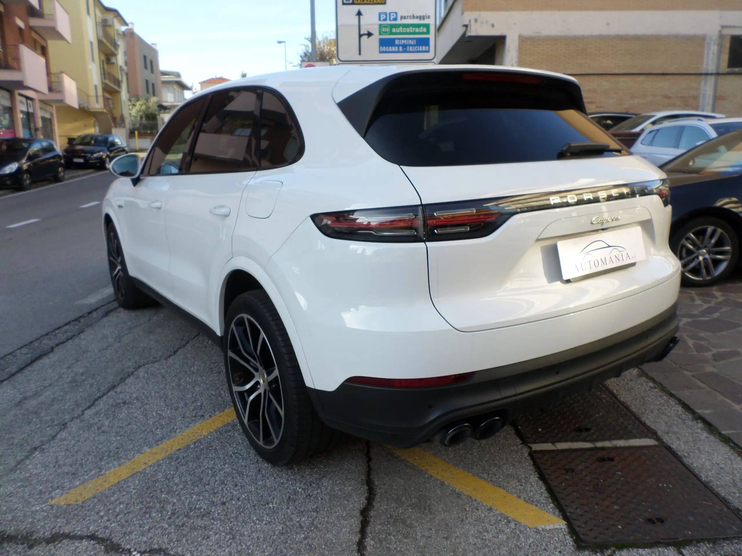 Porsche - Cayenne