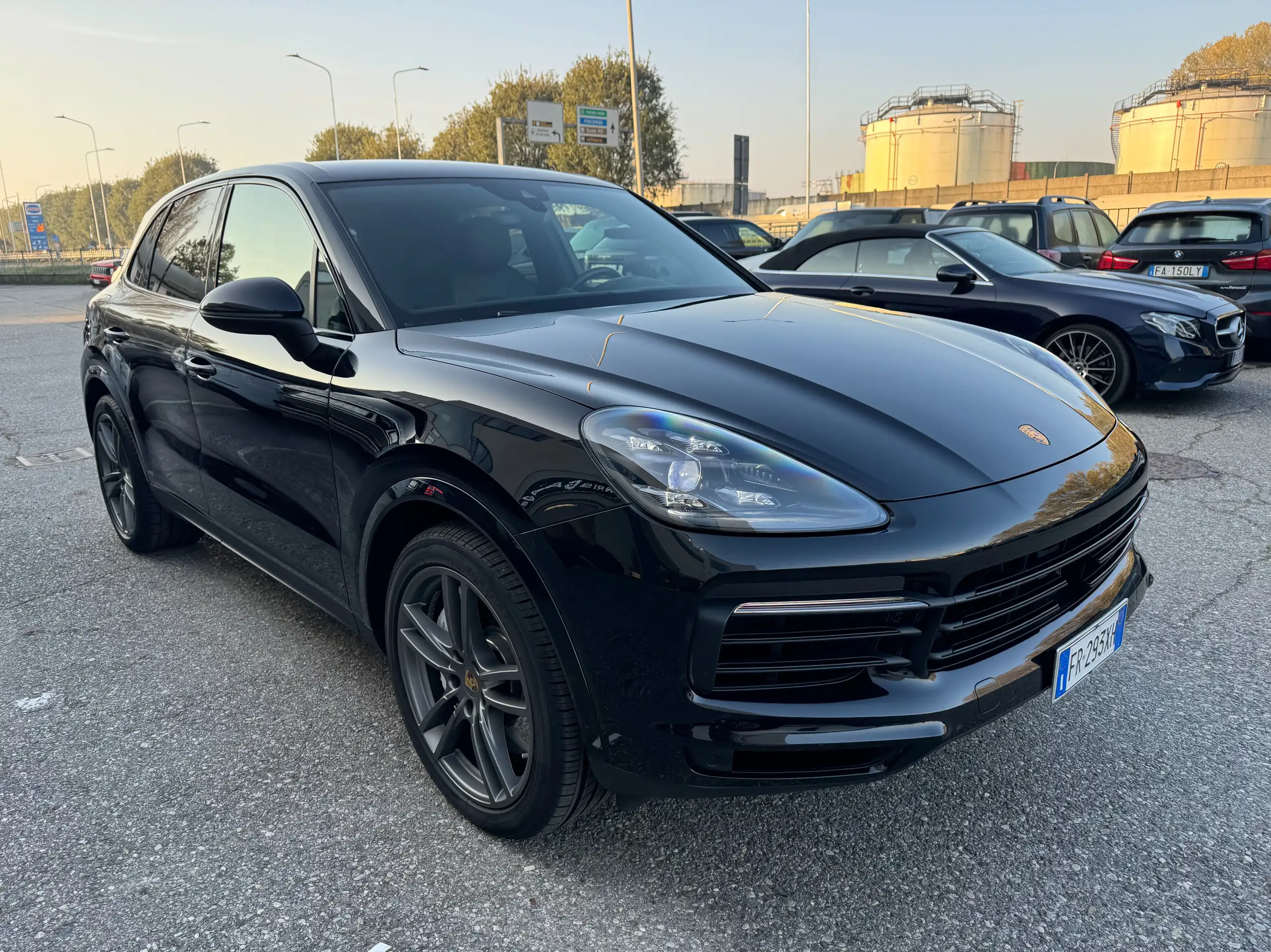 Porsche - Cayenne