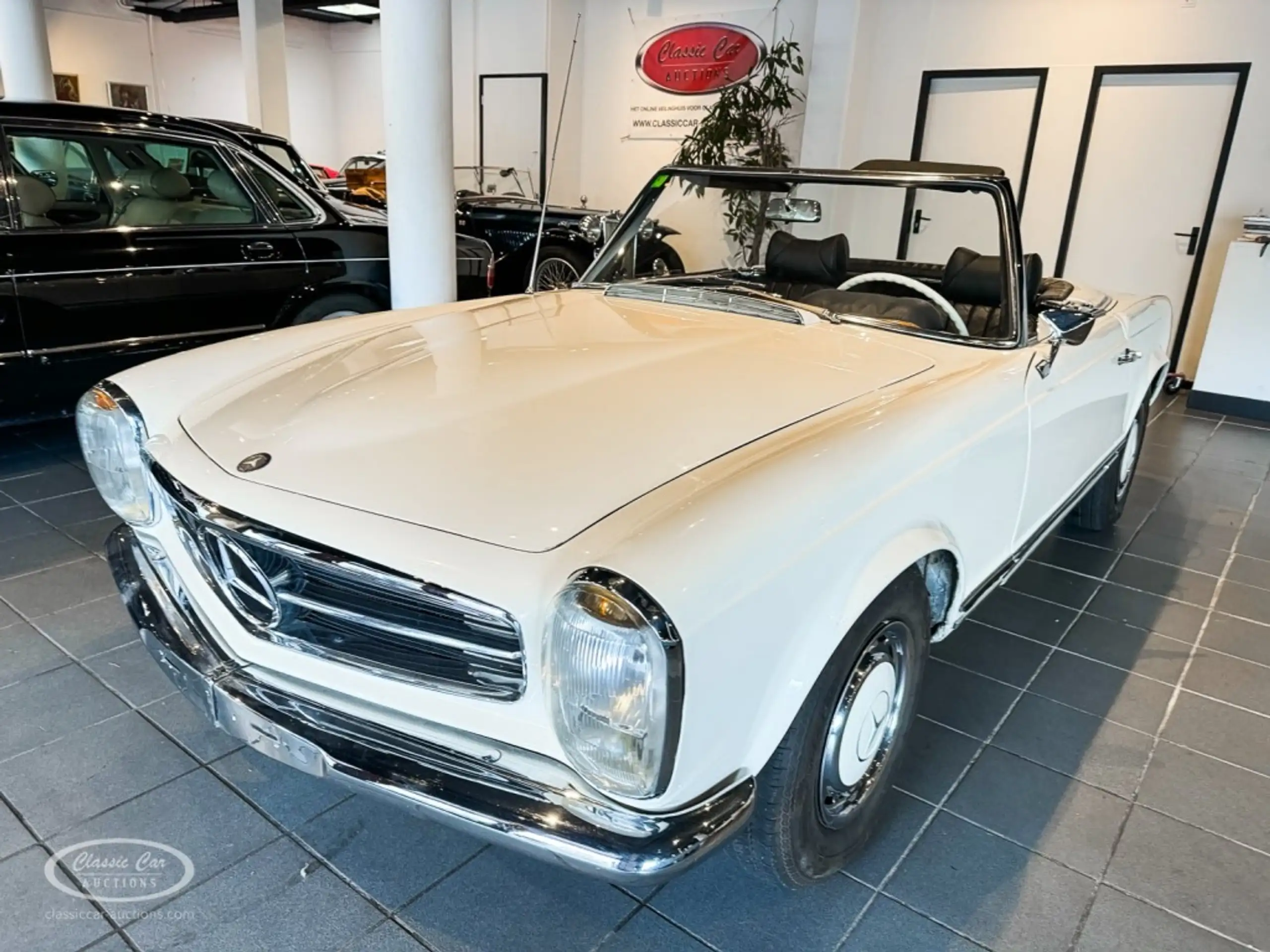 Mercedes-Benz 230 1965