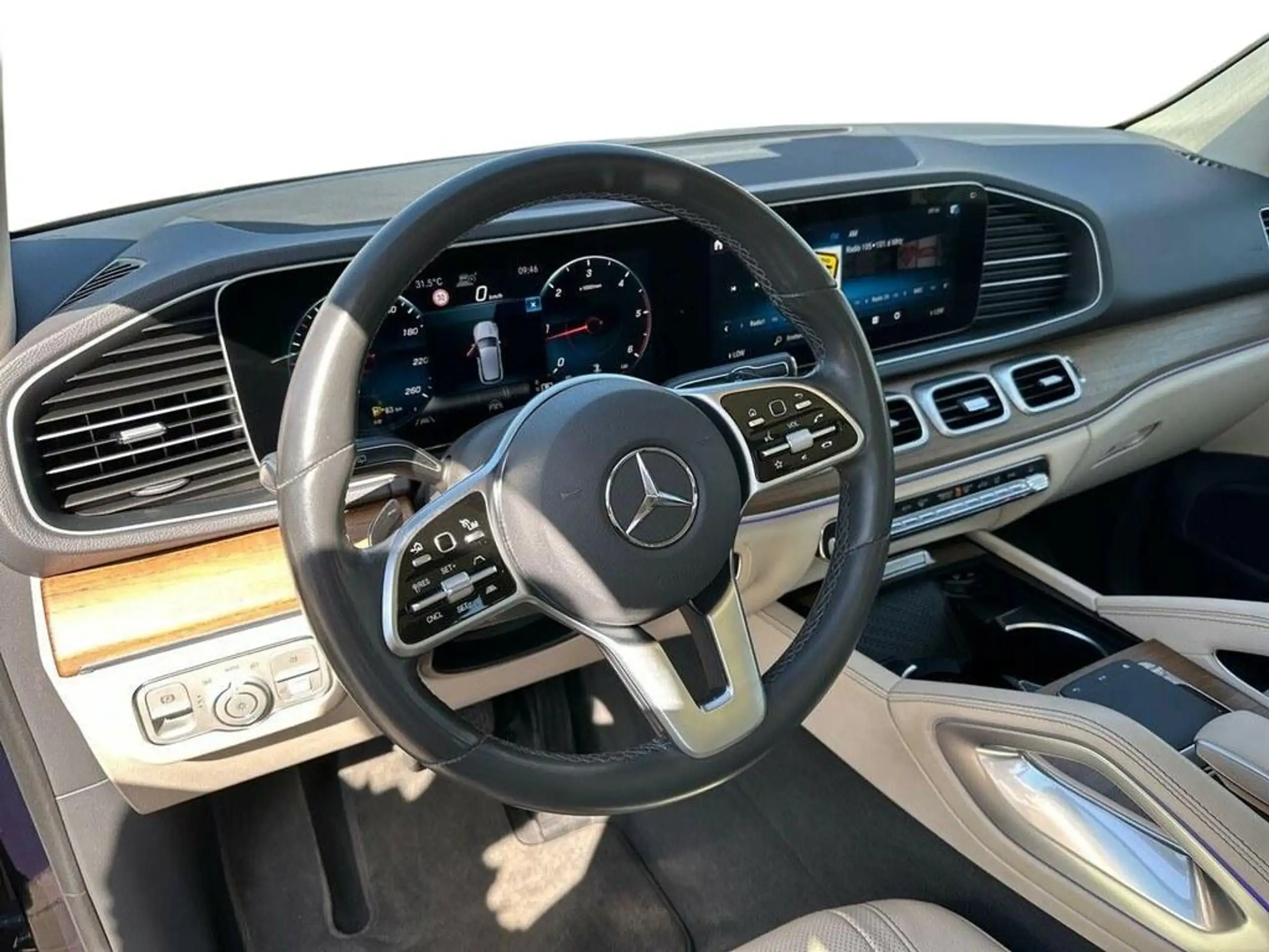 Mercedes-Benz - GLE 300