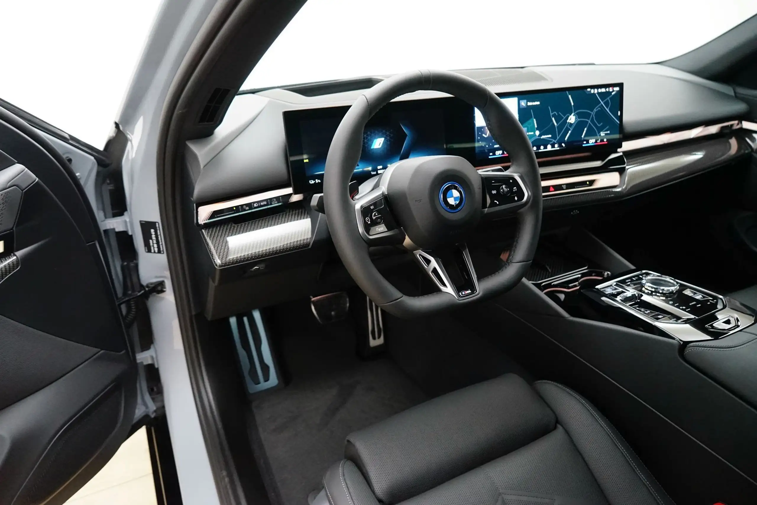 BMW - i5