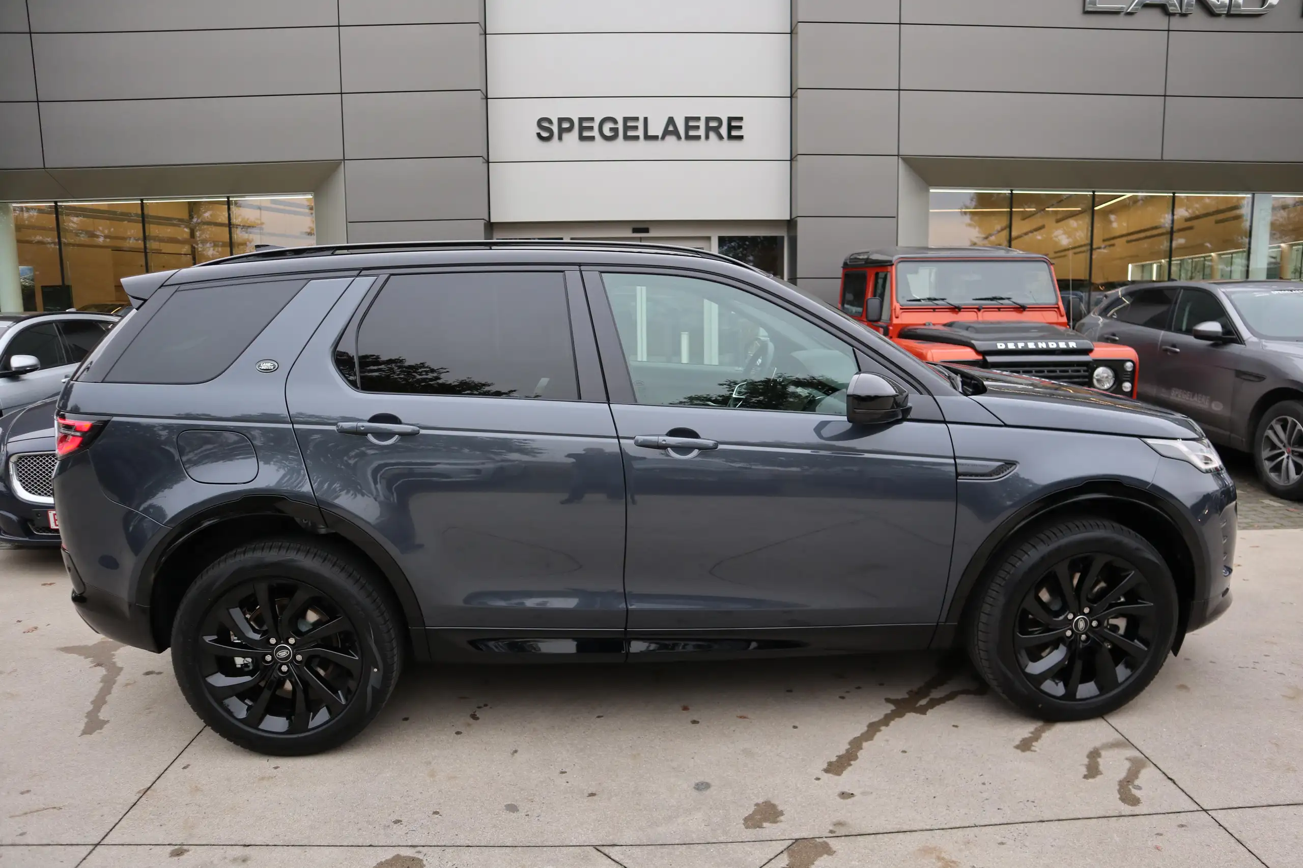 Land Rover - Discovery Sport