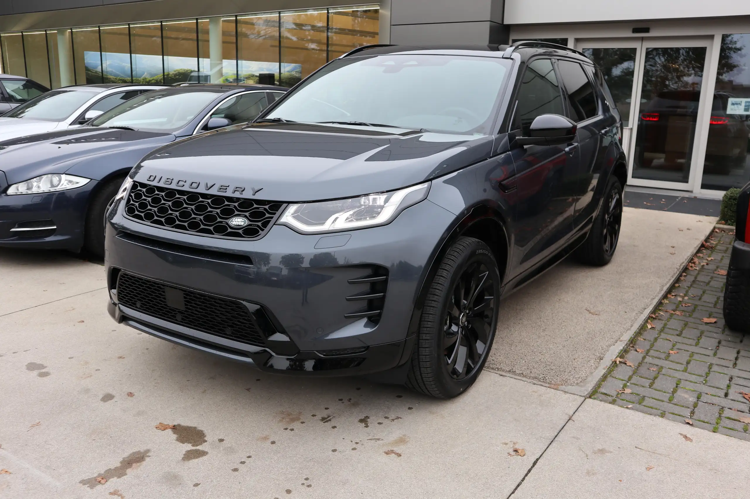 Land Rover - Discovery Sport