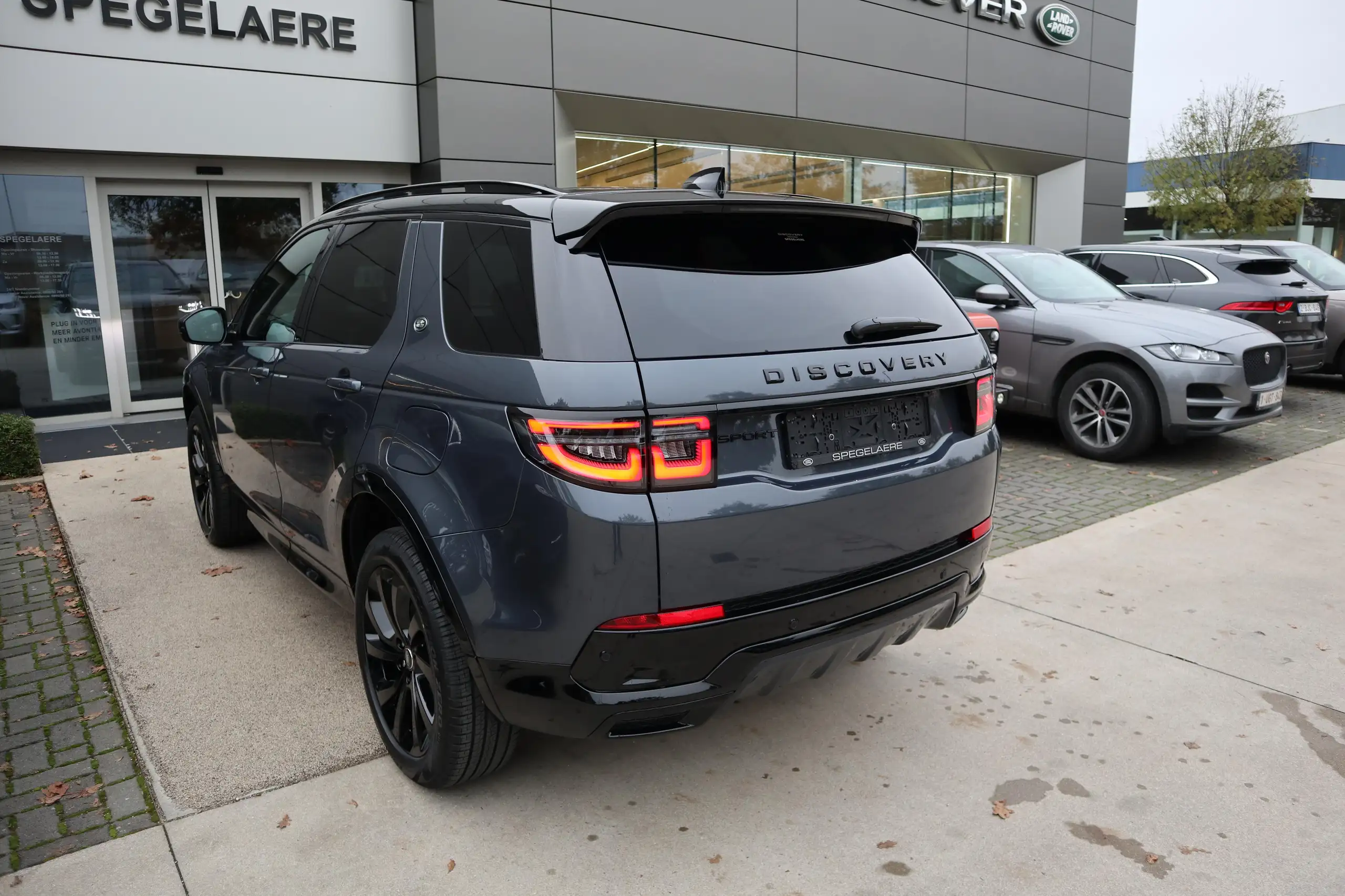 Land Rover - Discovery Sport