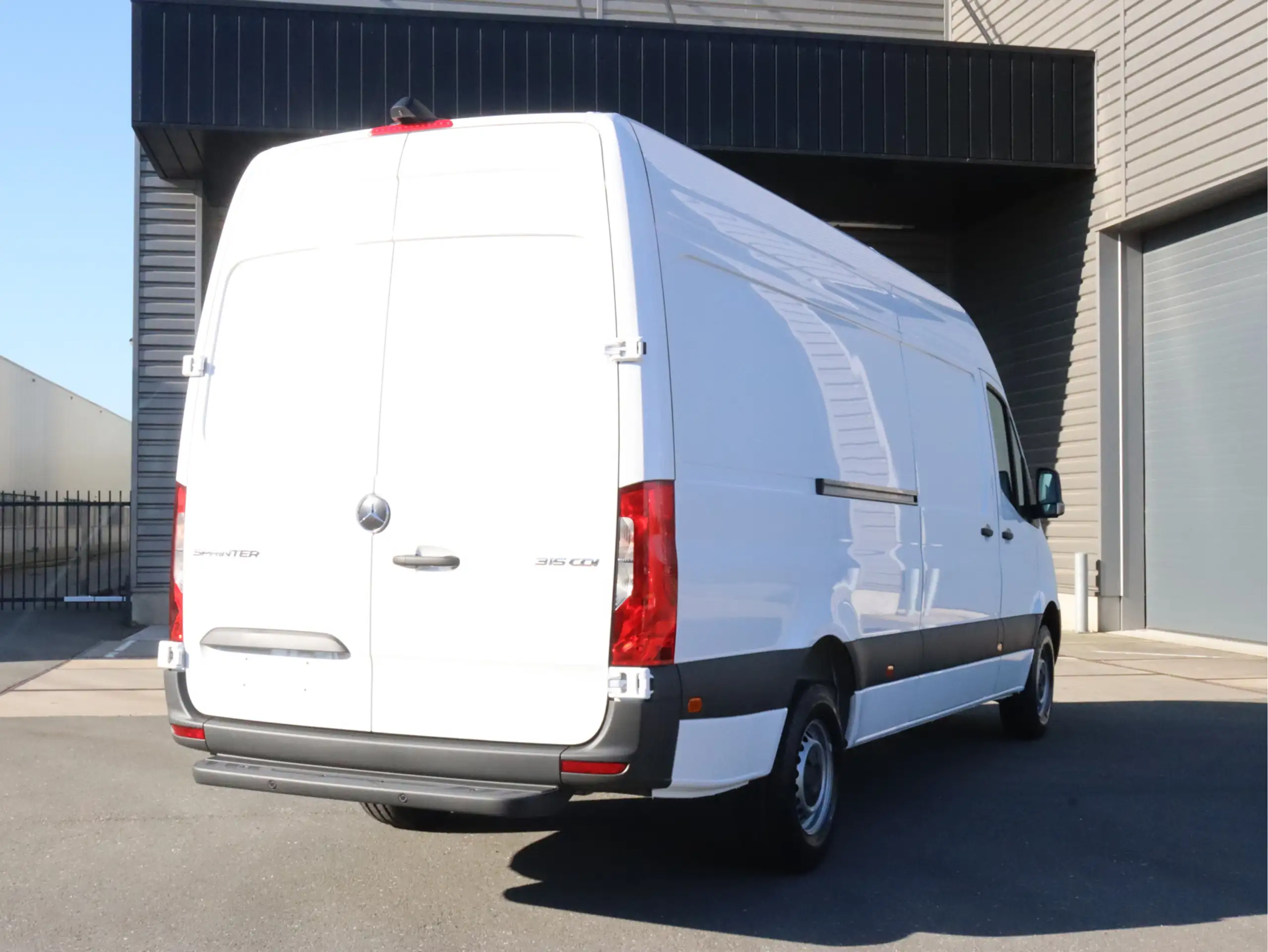 Mercedes-Benz - Sprinter