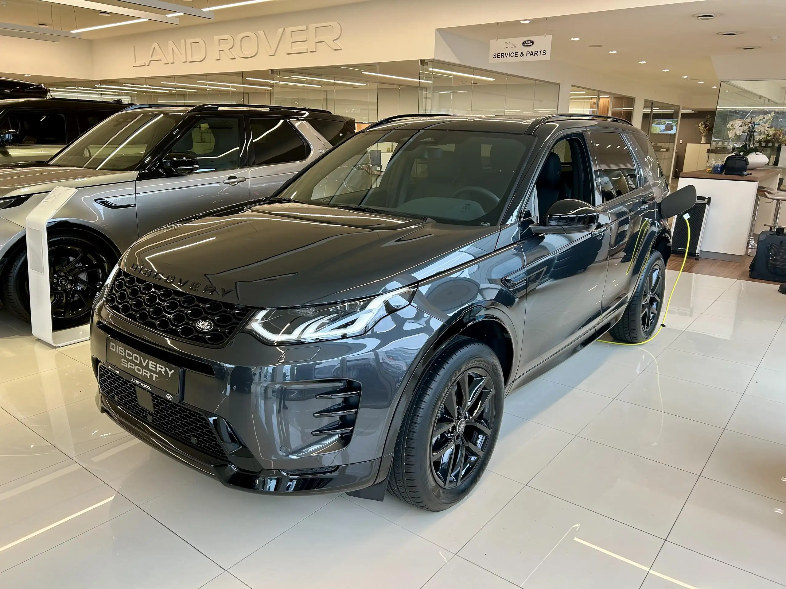 Land Rover - Discovery Sport