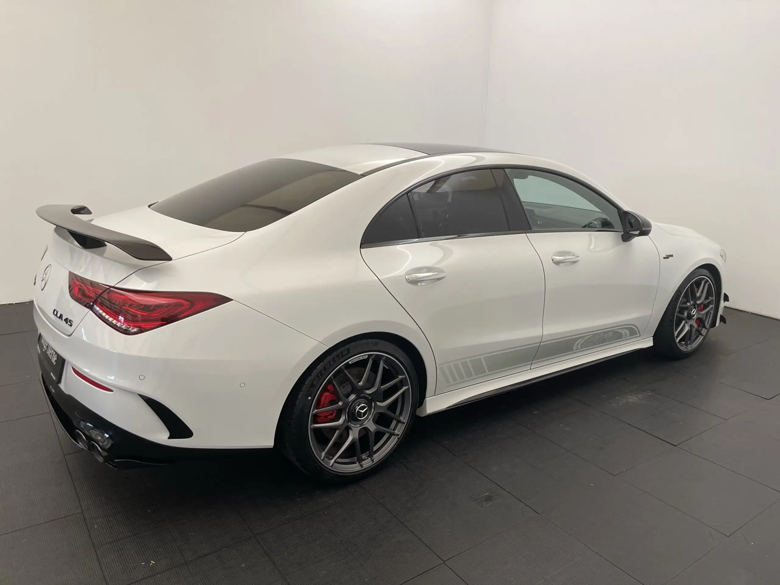 Mercedes-Benz - CLA 45 AMG