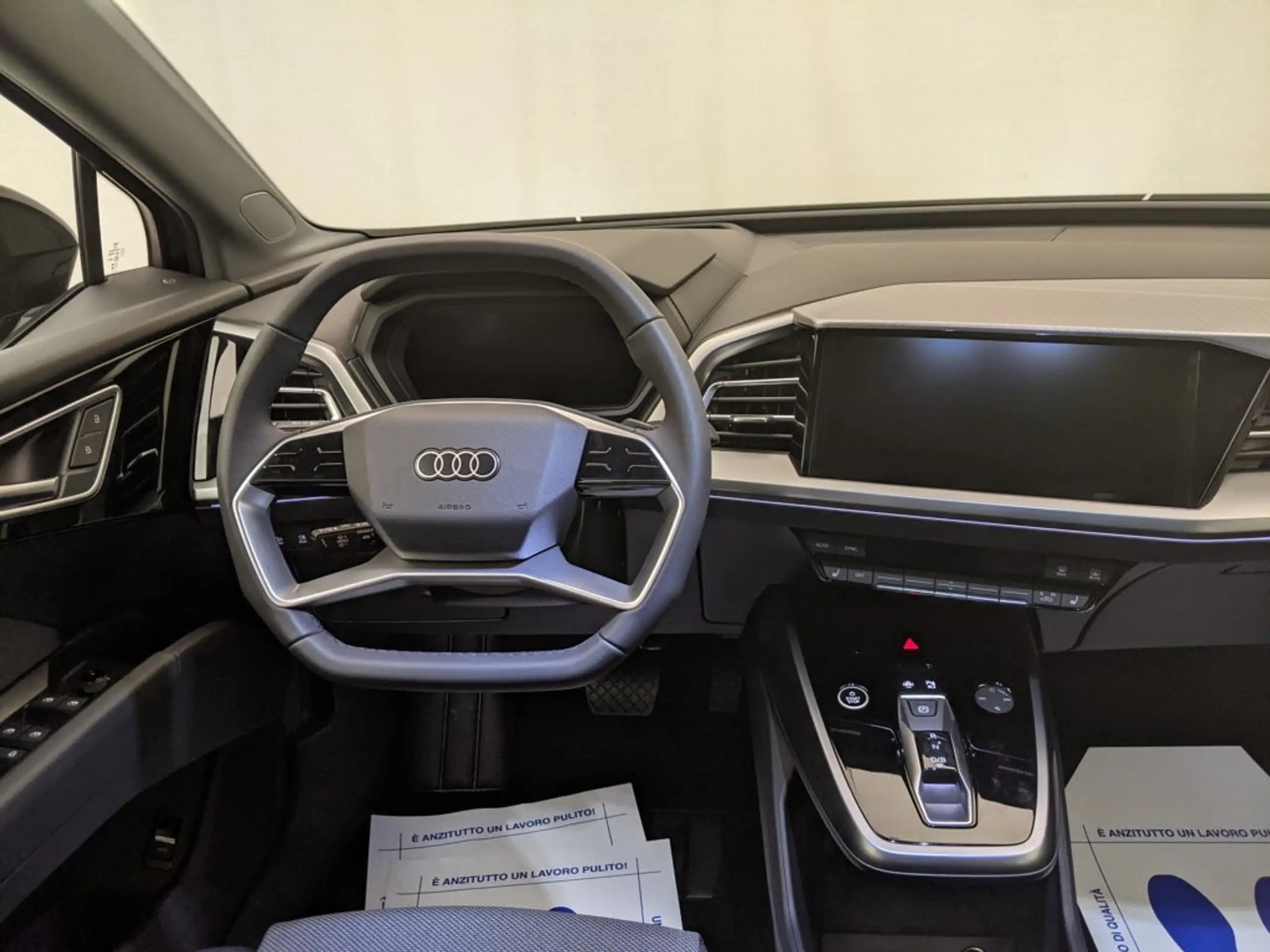 Audi - Q4 e-tron