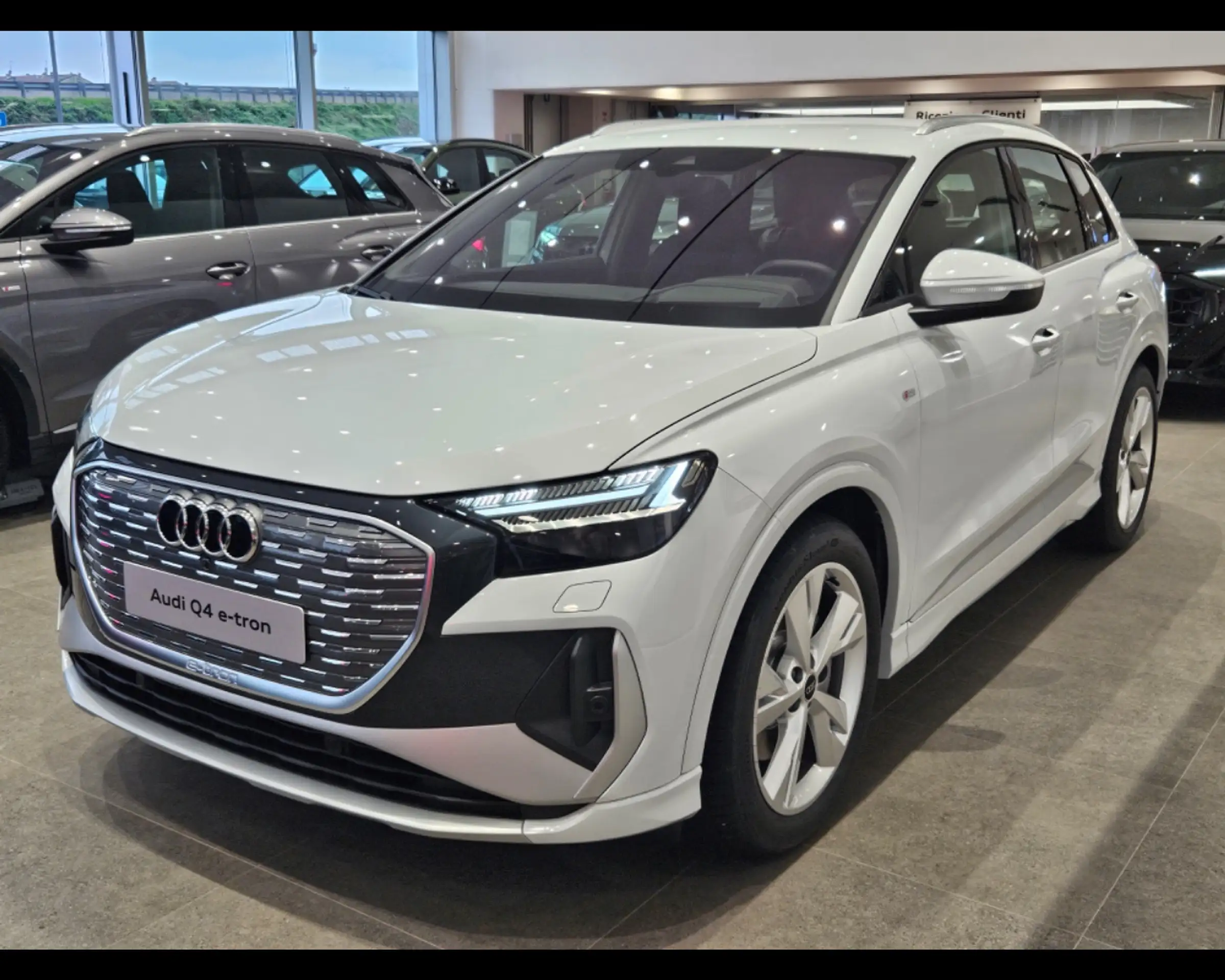 Audi - Q4 e-tron