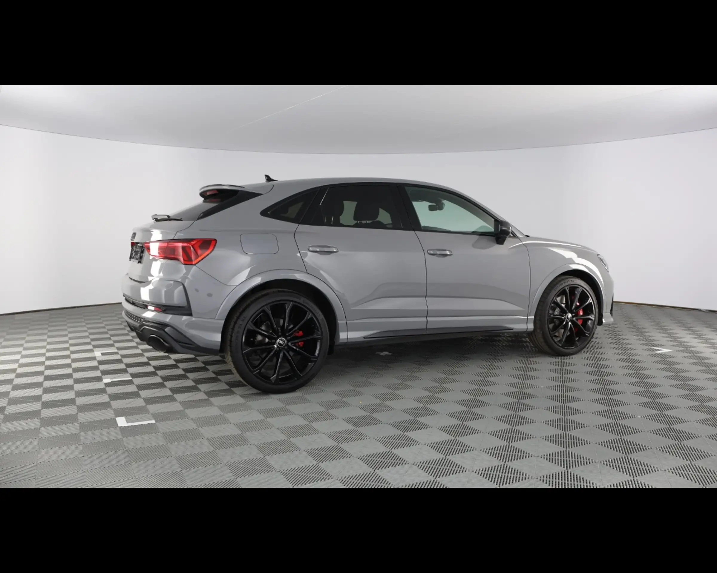 Audi - RS Q3