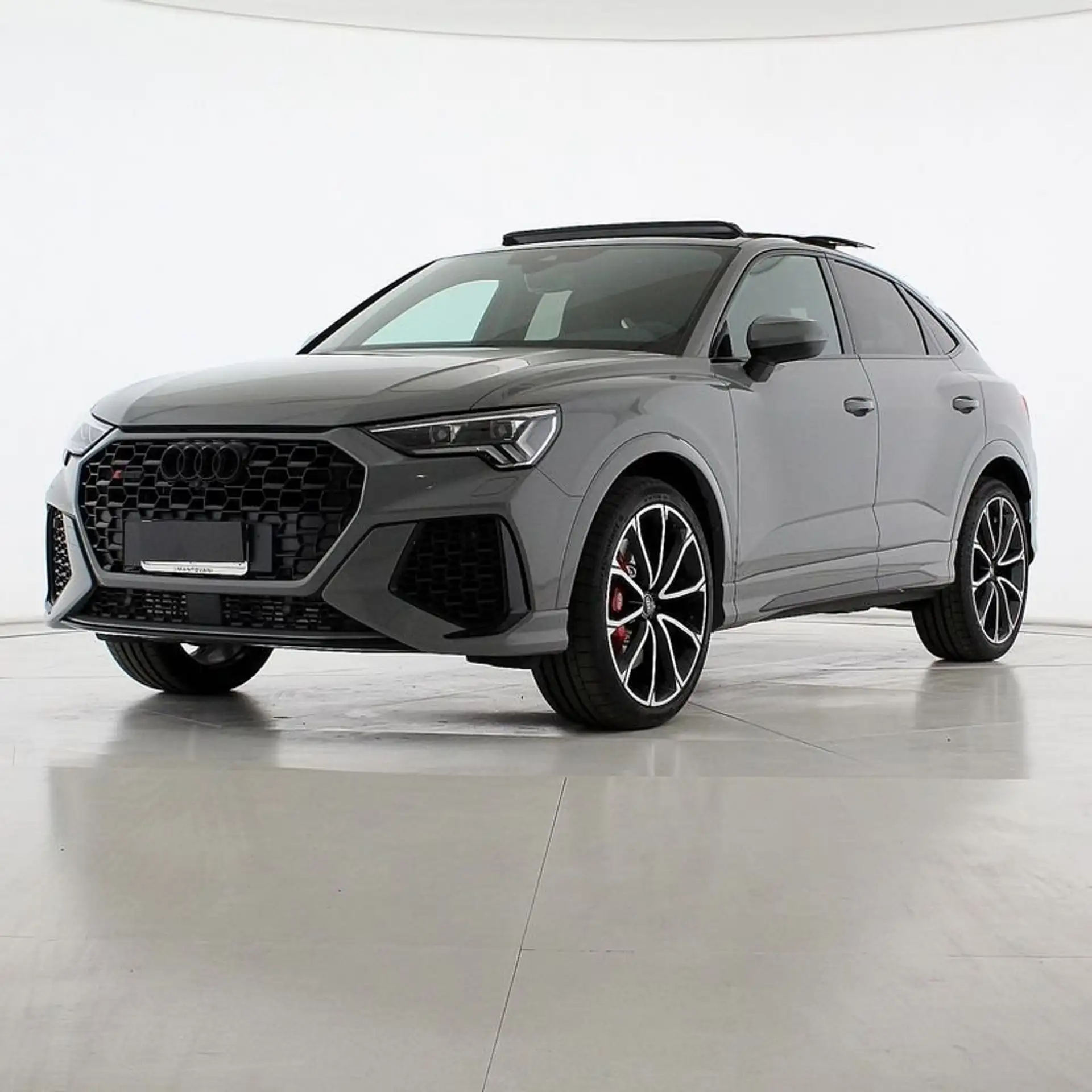 Audi - RS Q3