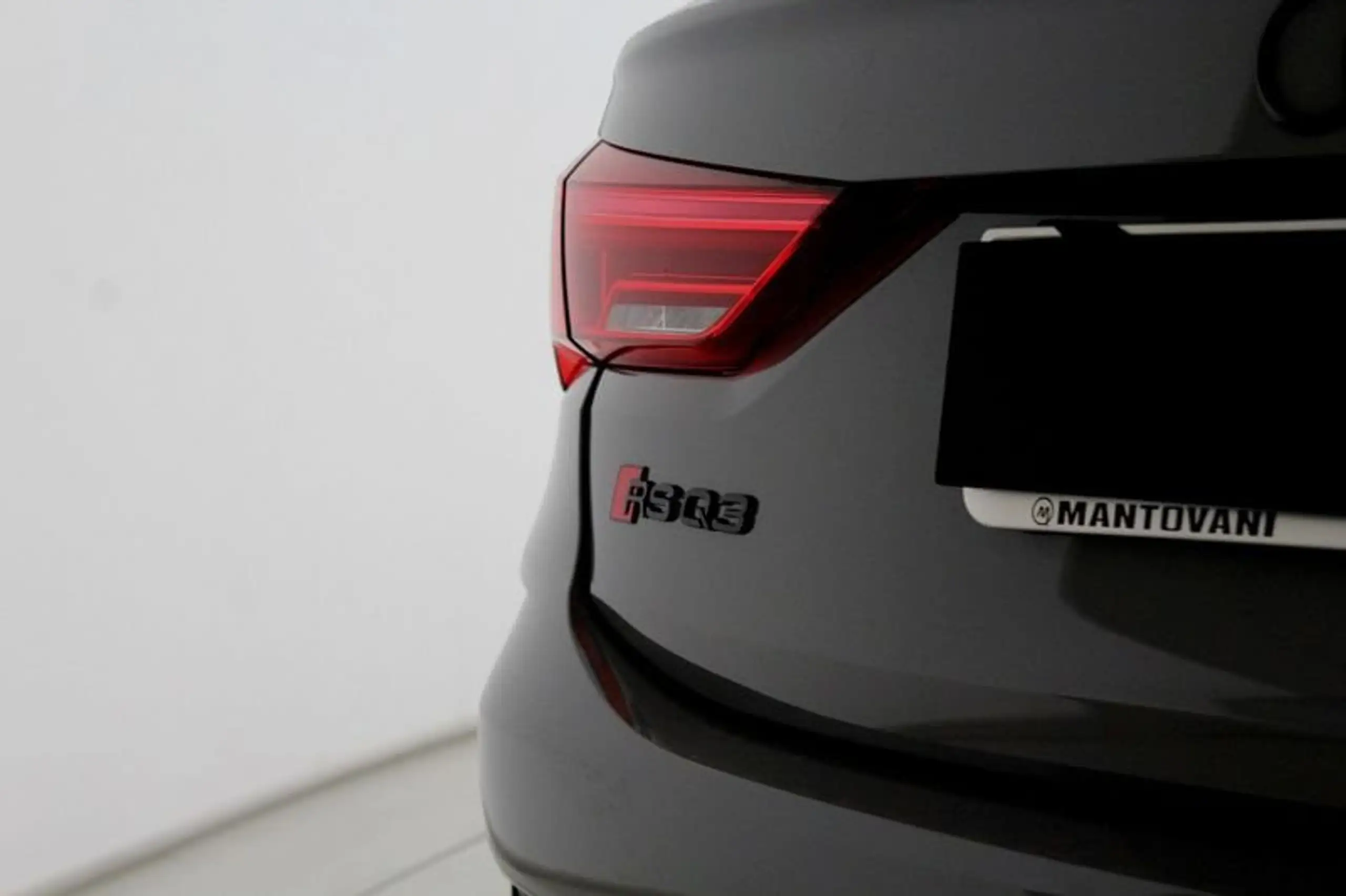 Audi - RS Q3