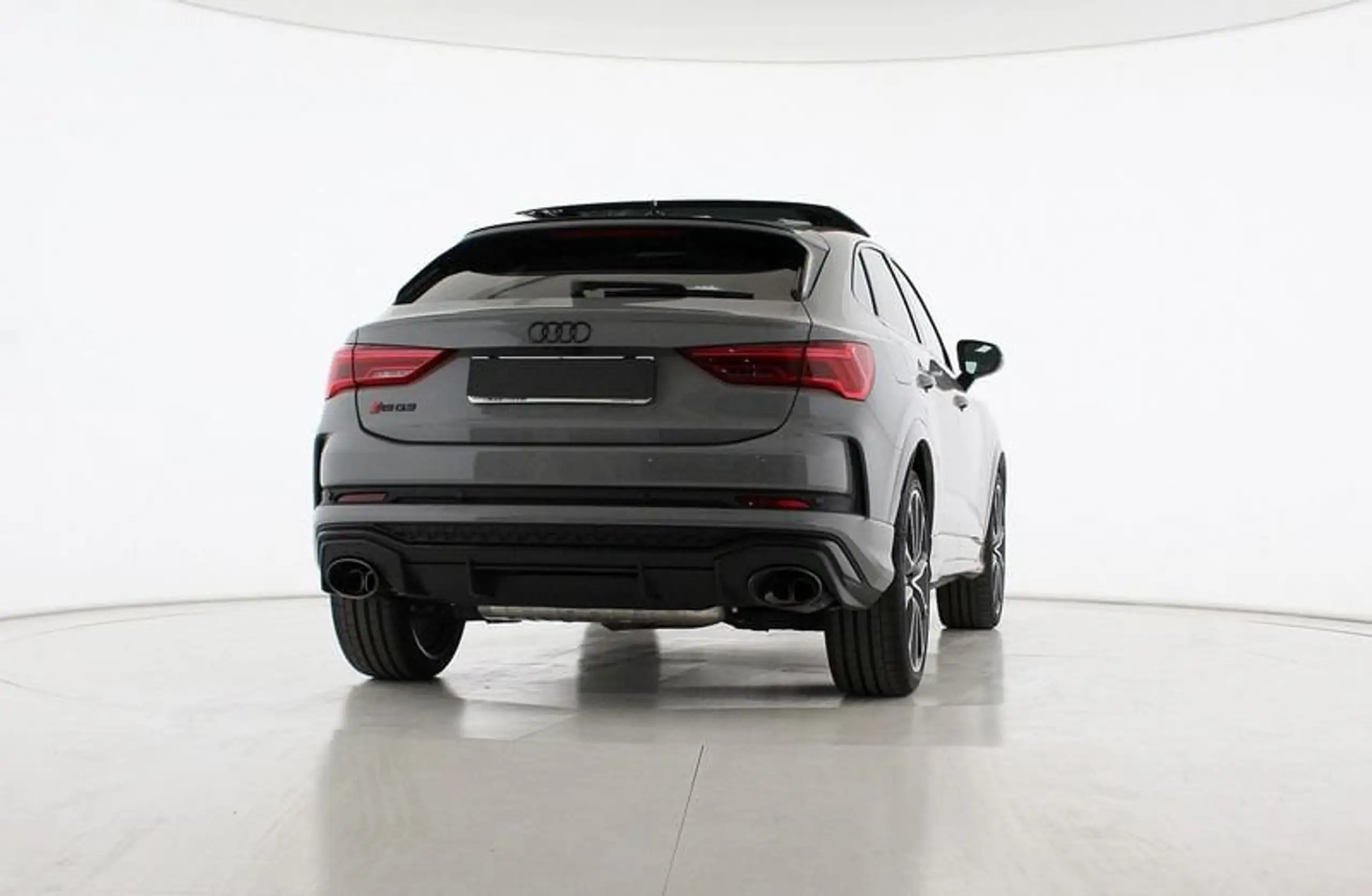 Audi - RS Q3