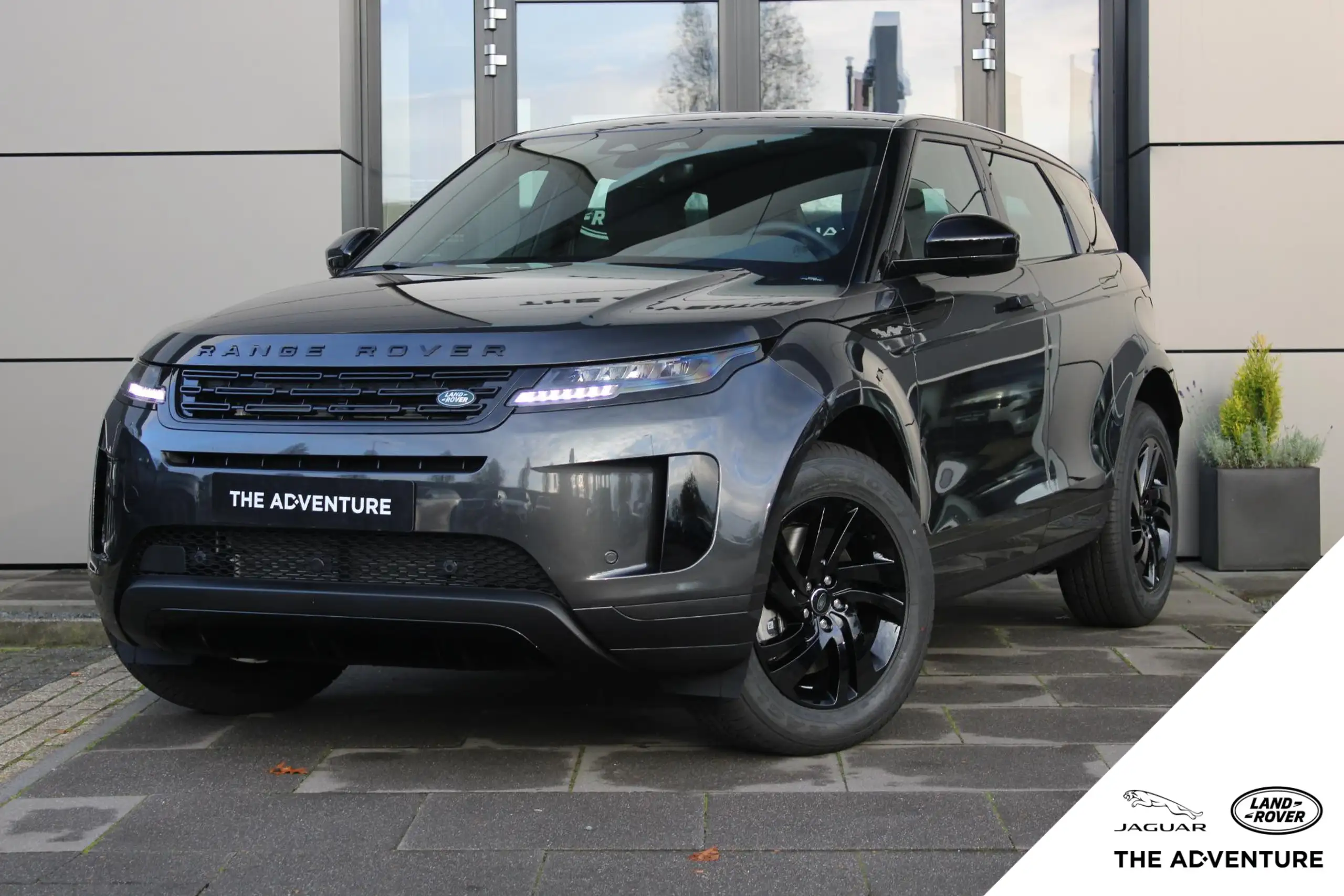 Land Rover - Range Rover Evoque