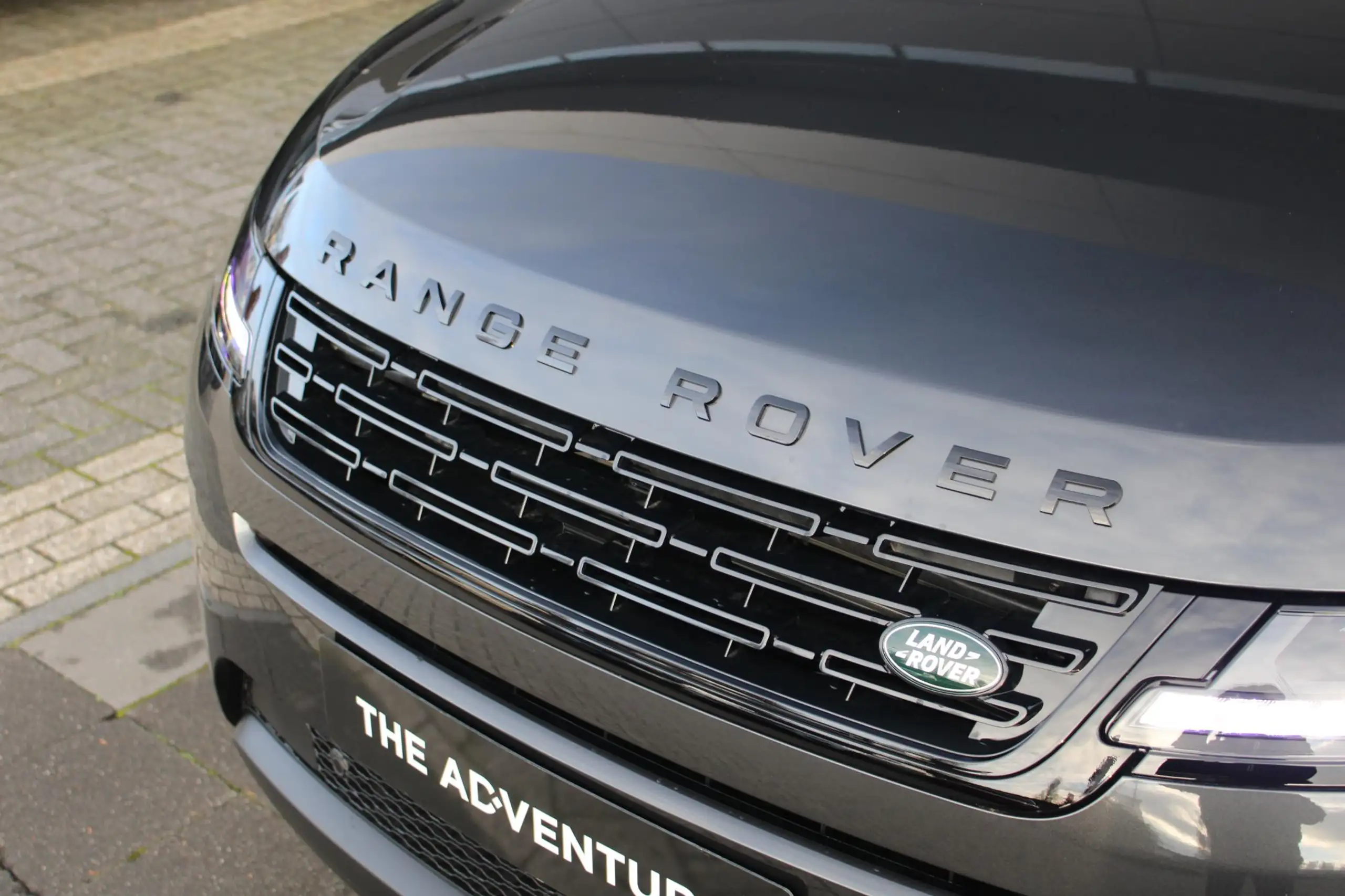 Land Rover - Range Rover Evoque