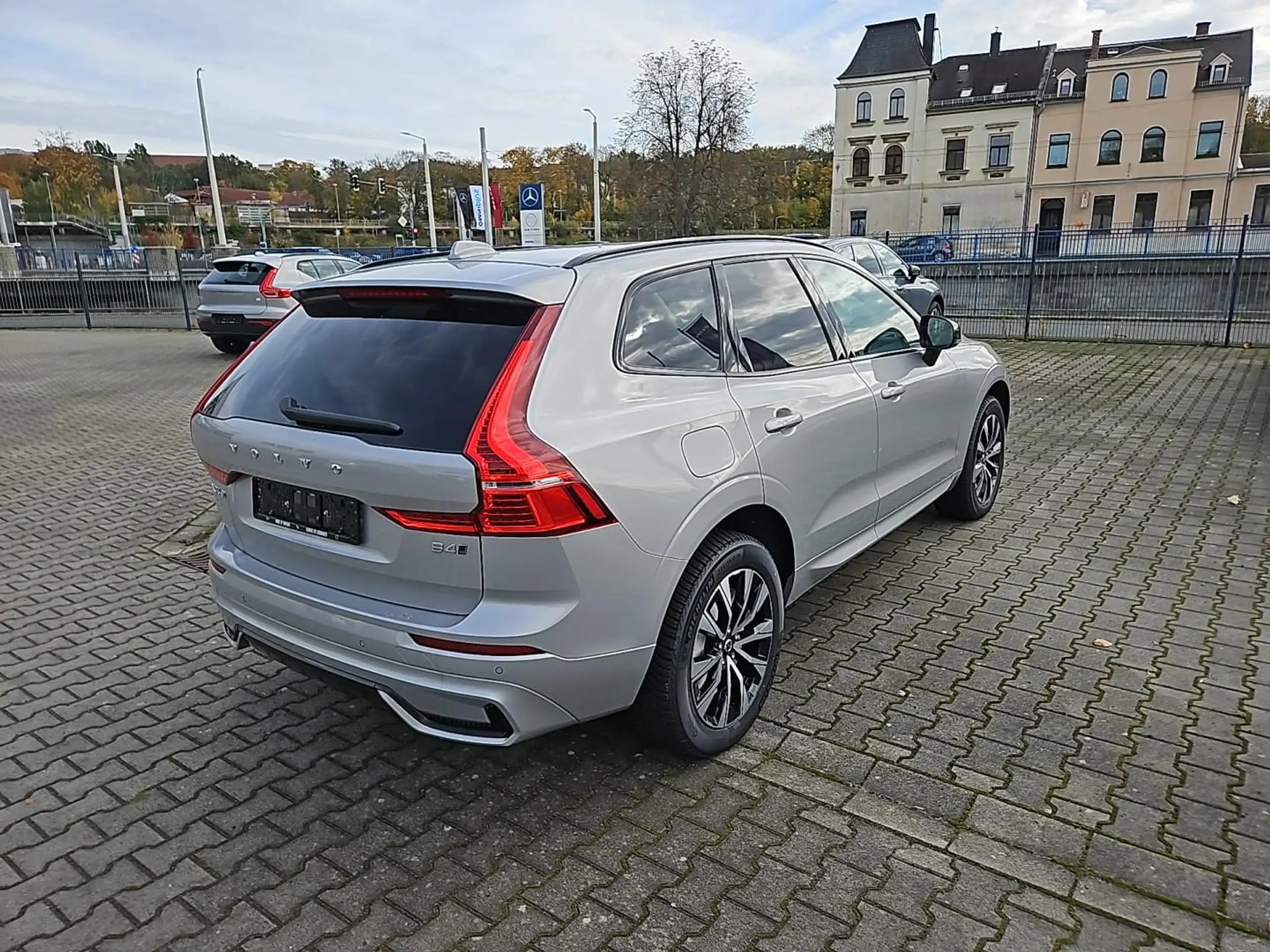 Volvo - XC60