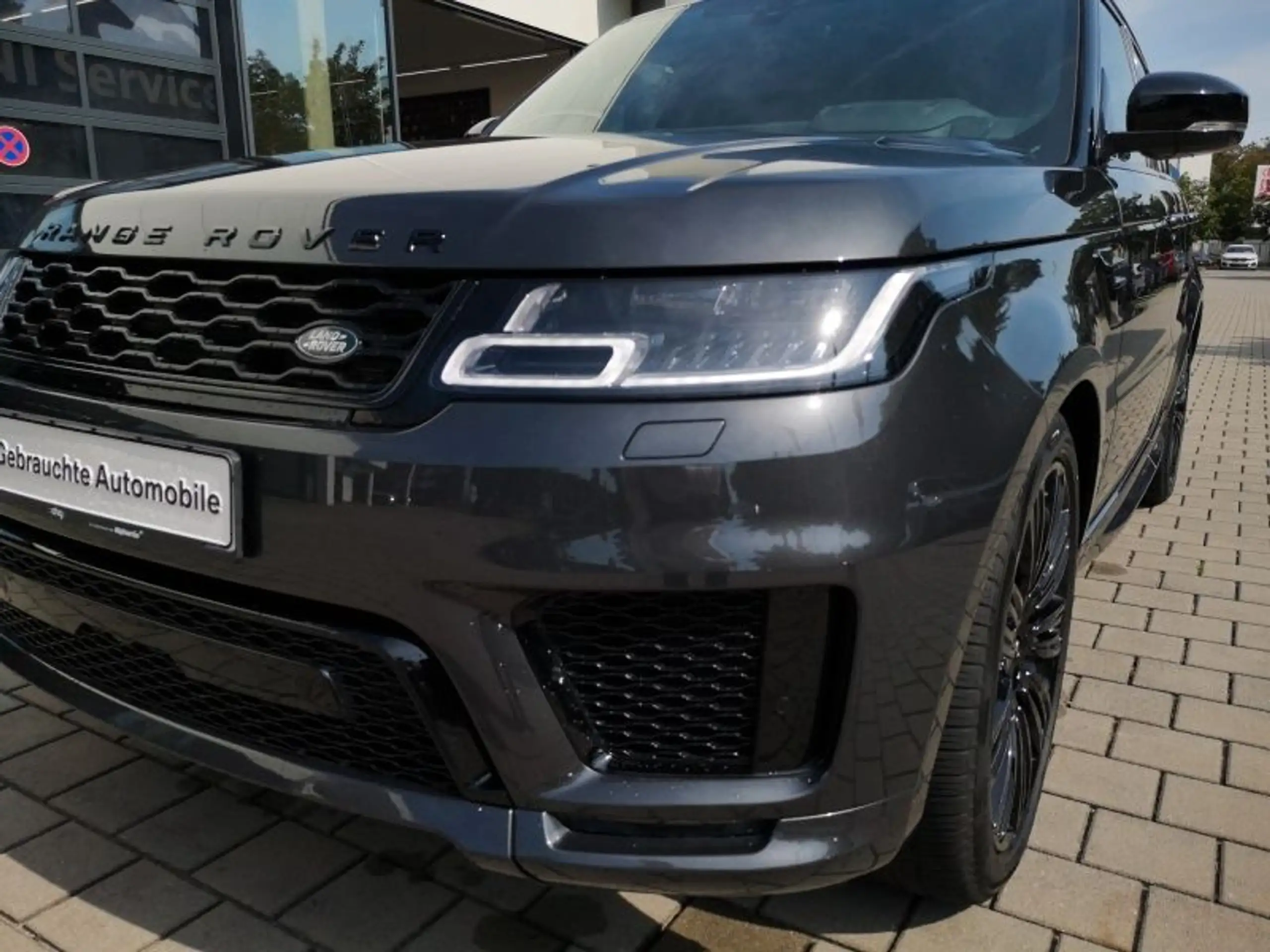 Land Rover - Range Rover Sport