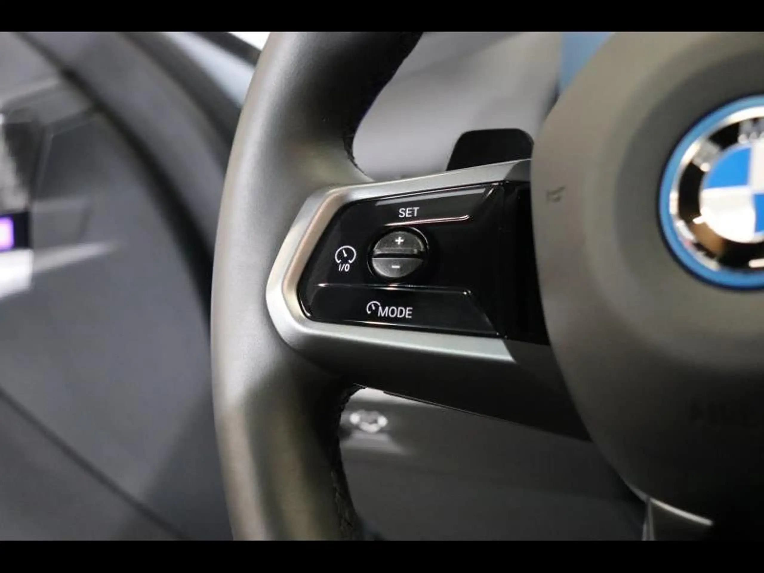 BMW - i5