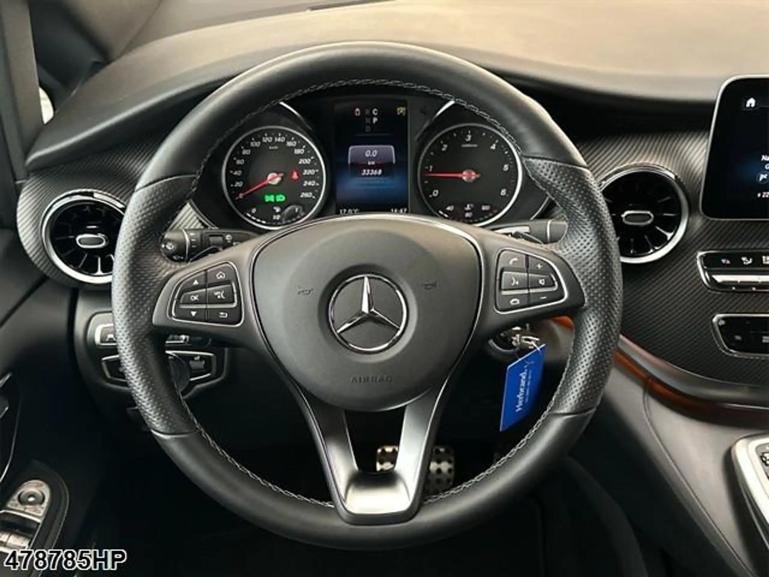 Mercedes-Benz - V 300