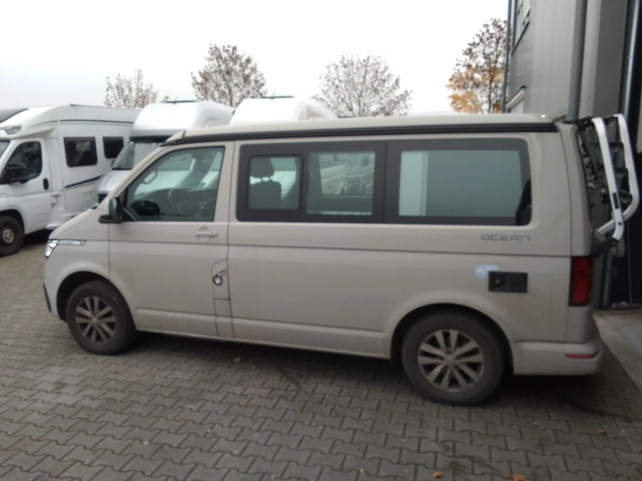 Volkswagen - T6 California