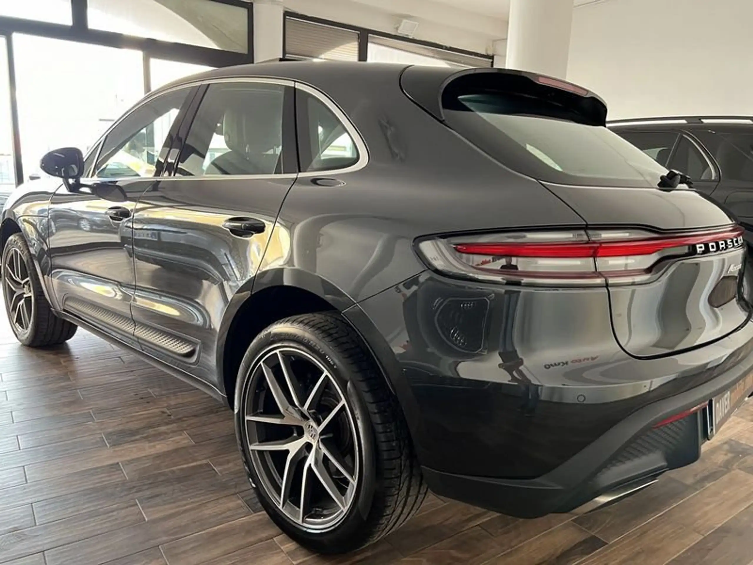 Porsche - Macan