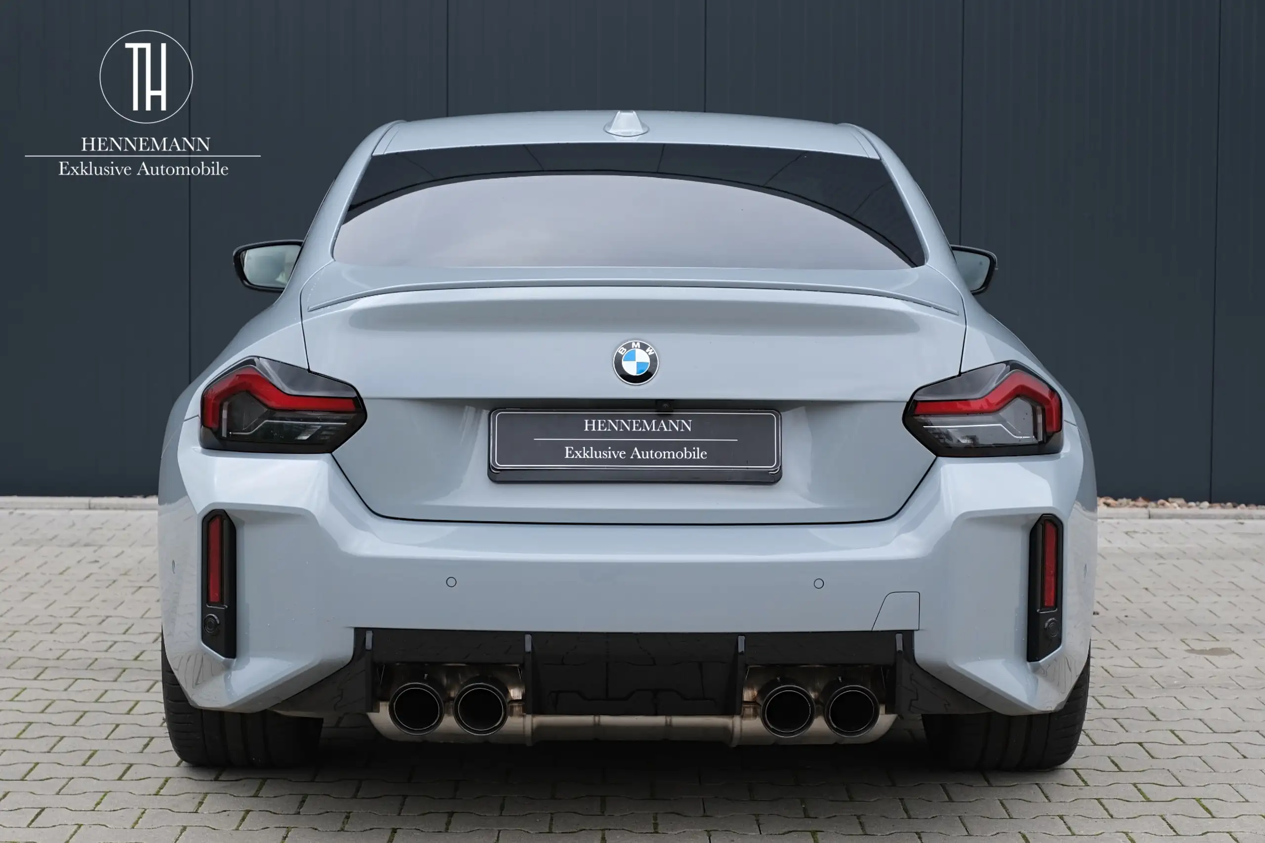 BMW - M2