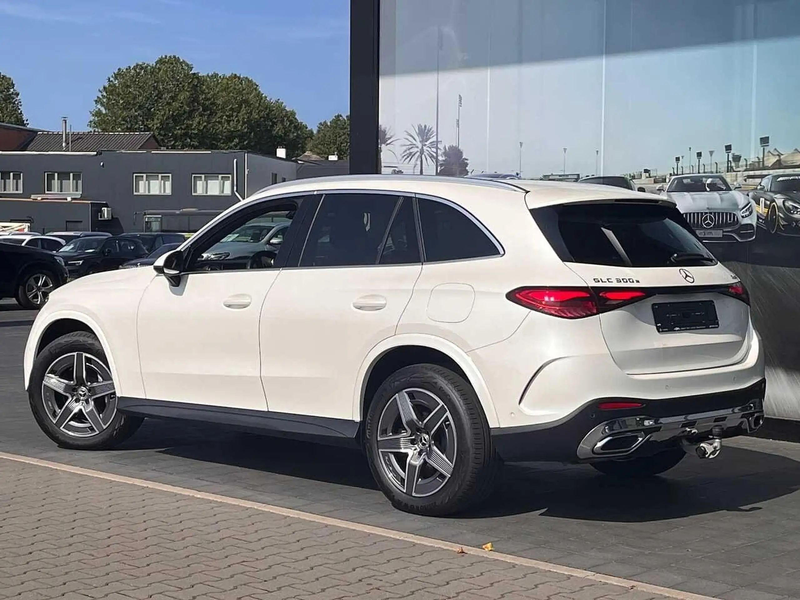 Mercedes-Benz - GLC 300