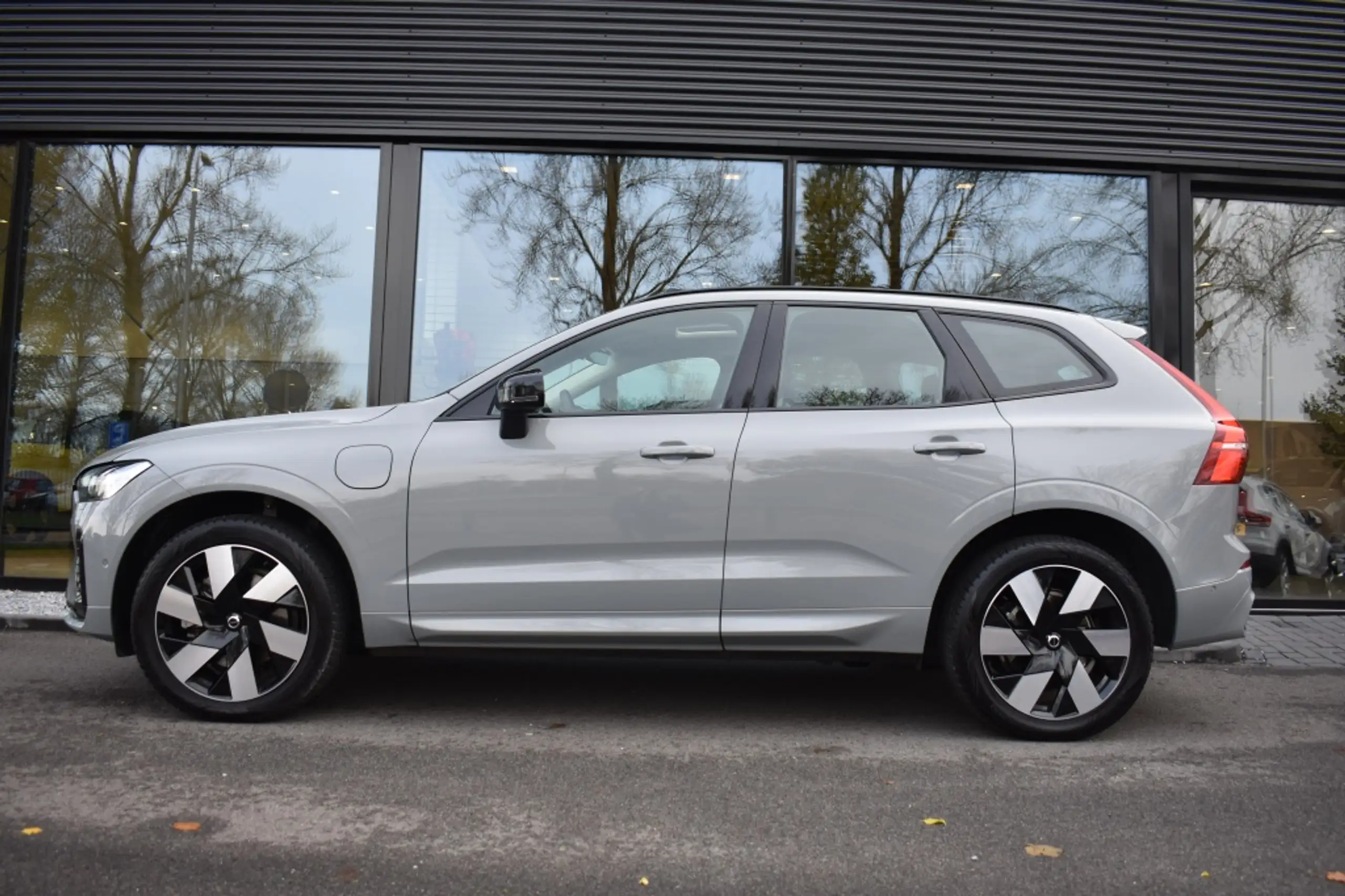 Volvo - XC60