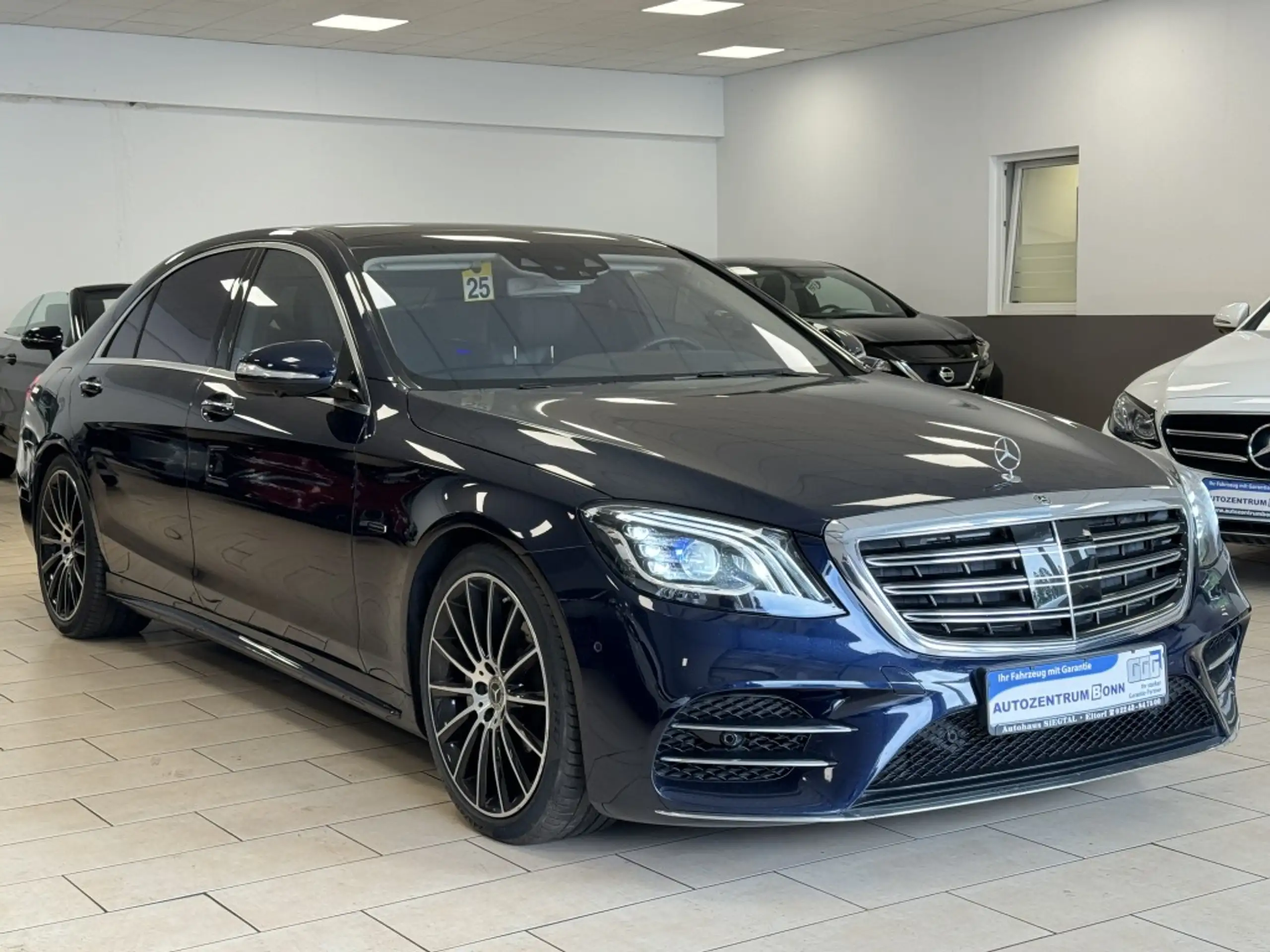 Mercedes-Benz - S 560