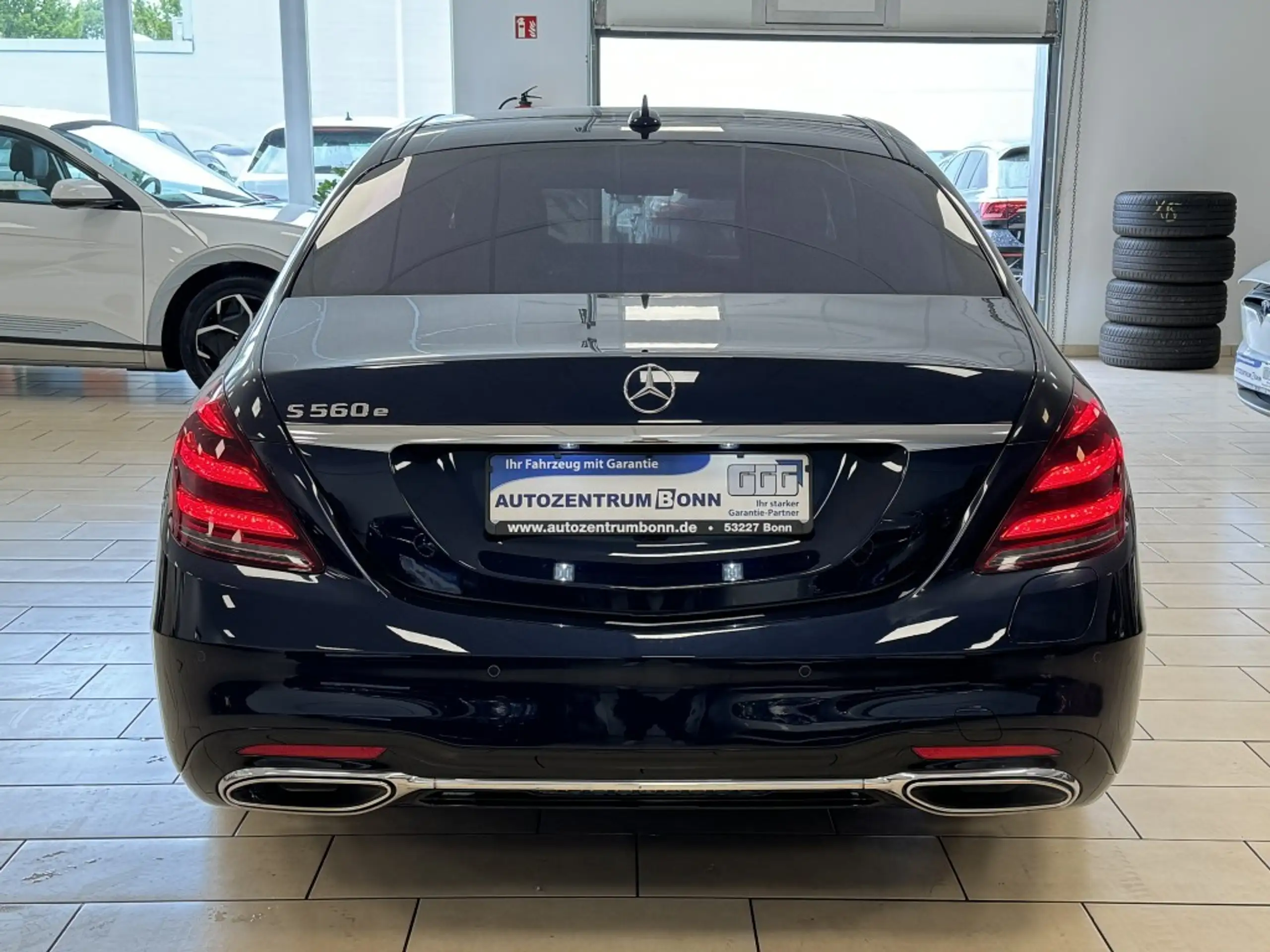 Mercedes-Benz - S 560