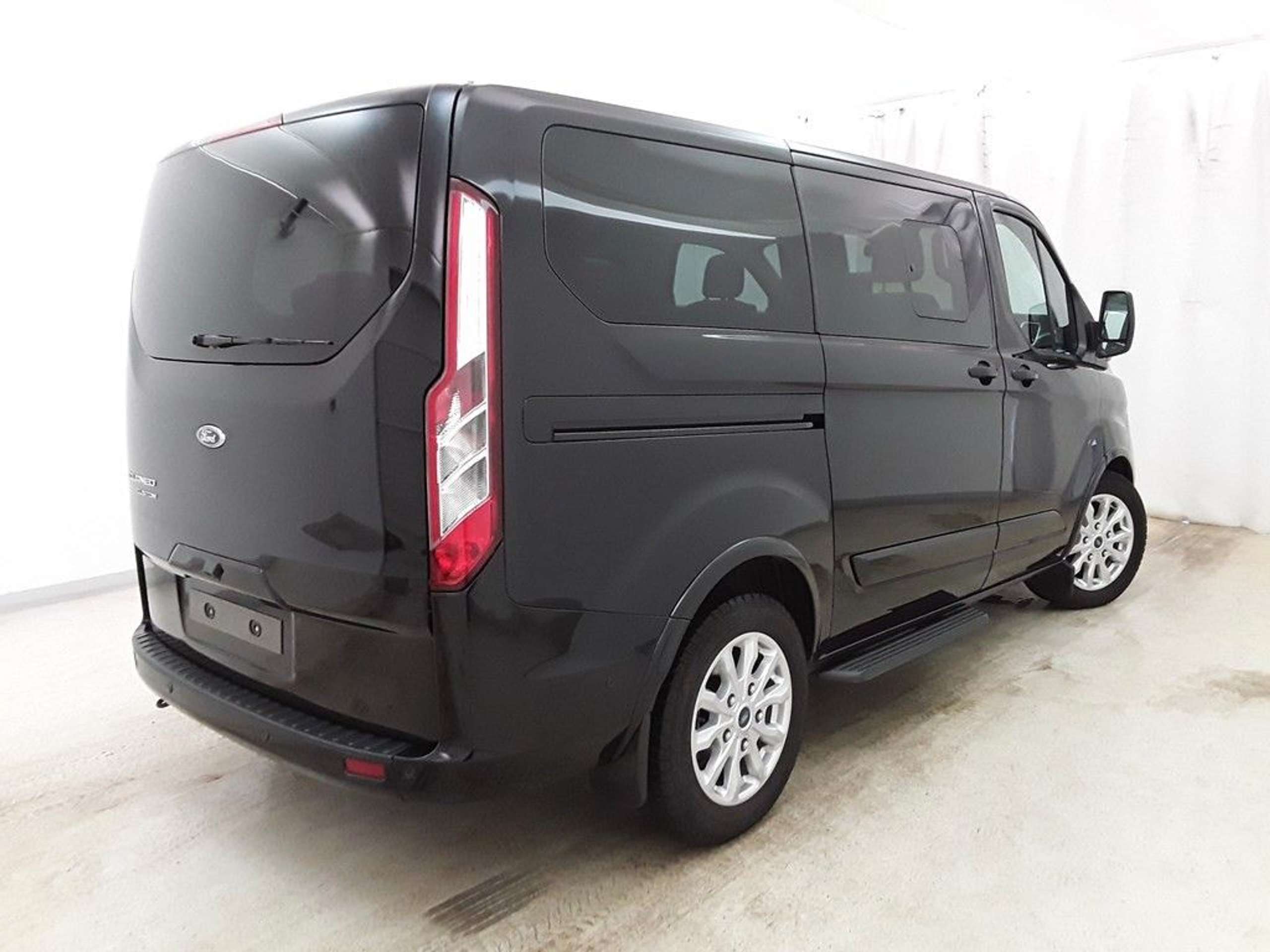 Ford - Tourneo Custom