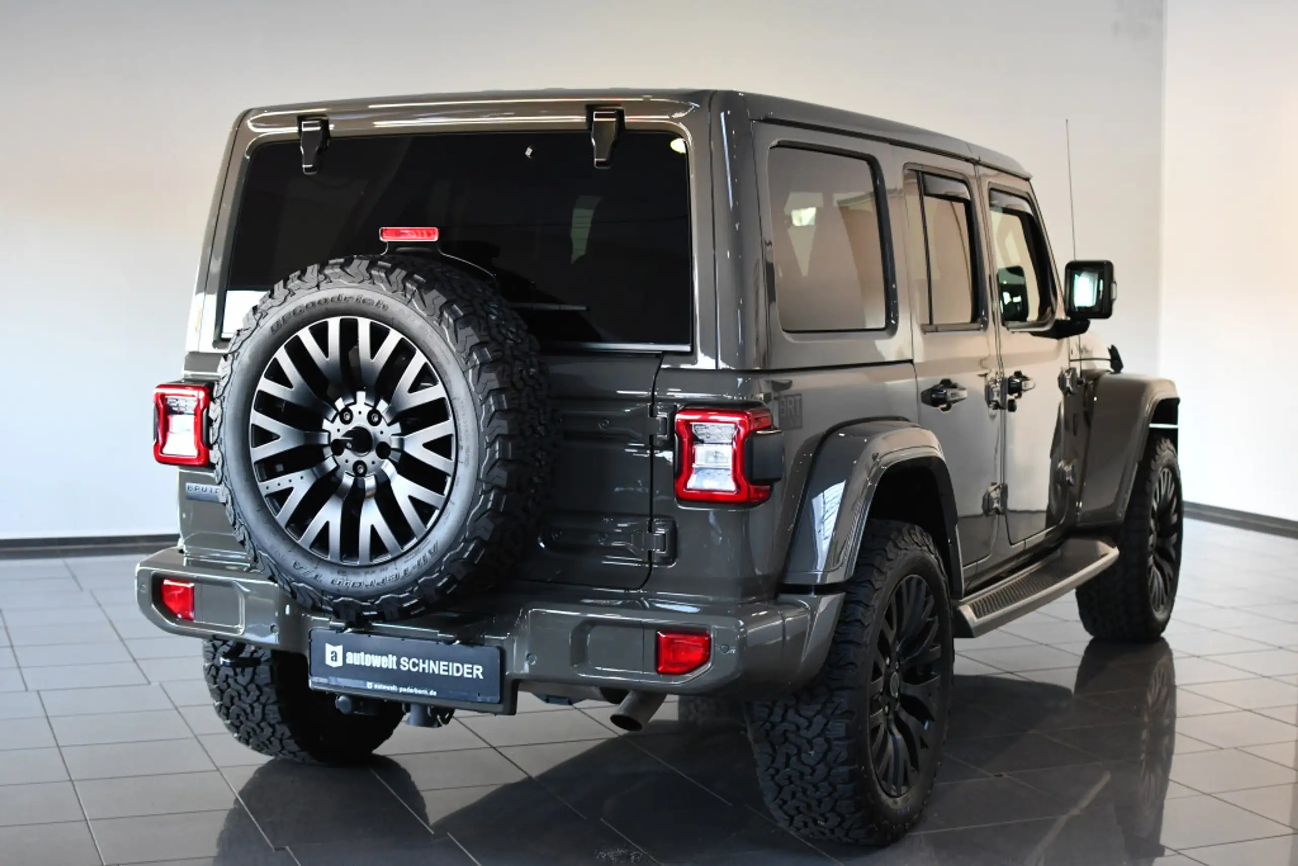 Jeep - Wrangler