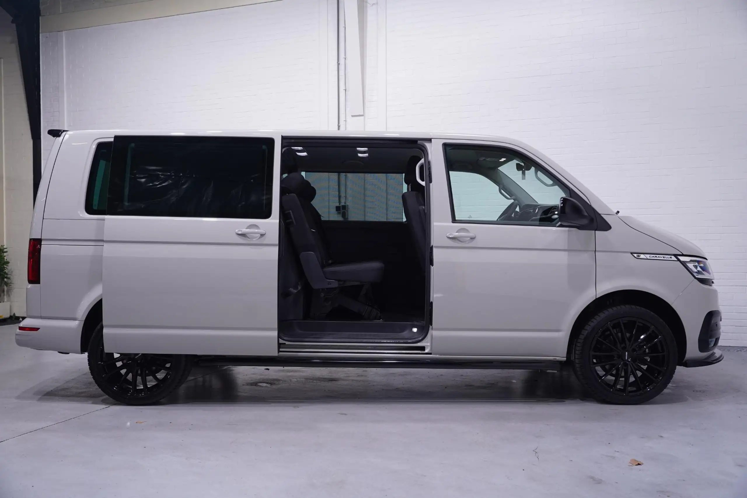 Volkswagen - T6.1 Transporter