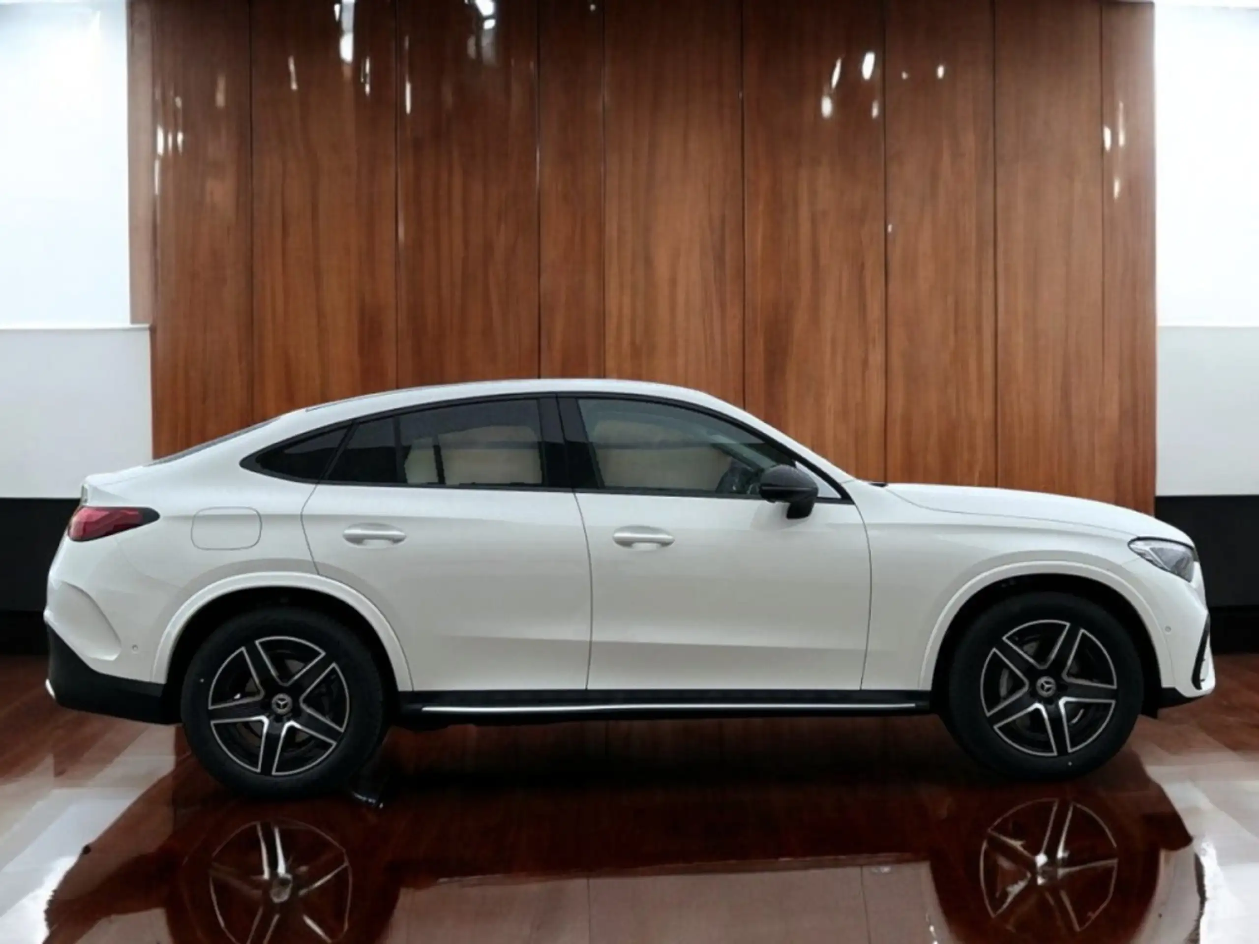 Mercedes-Benz - GLC 200