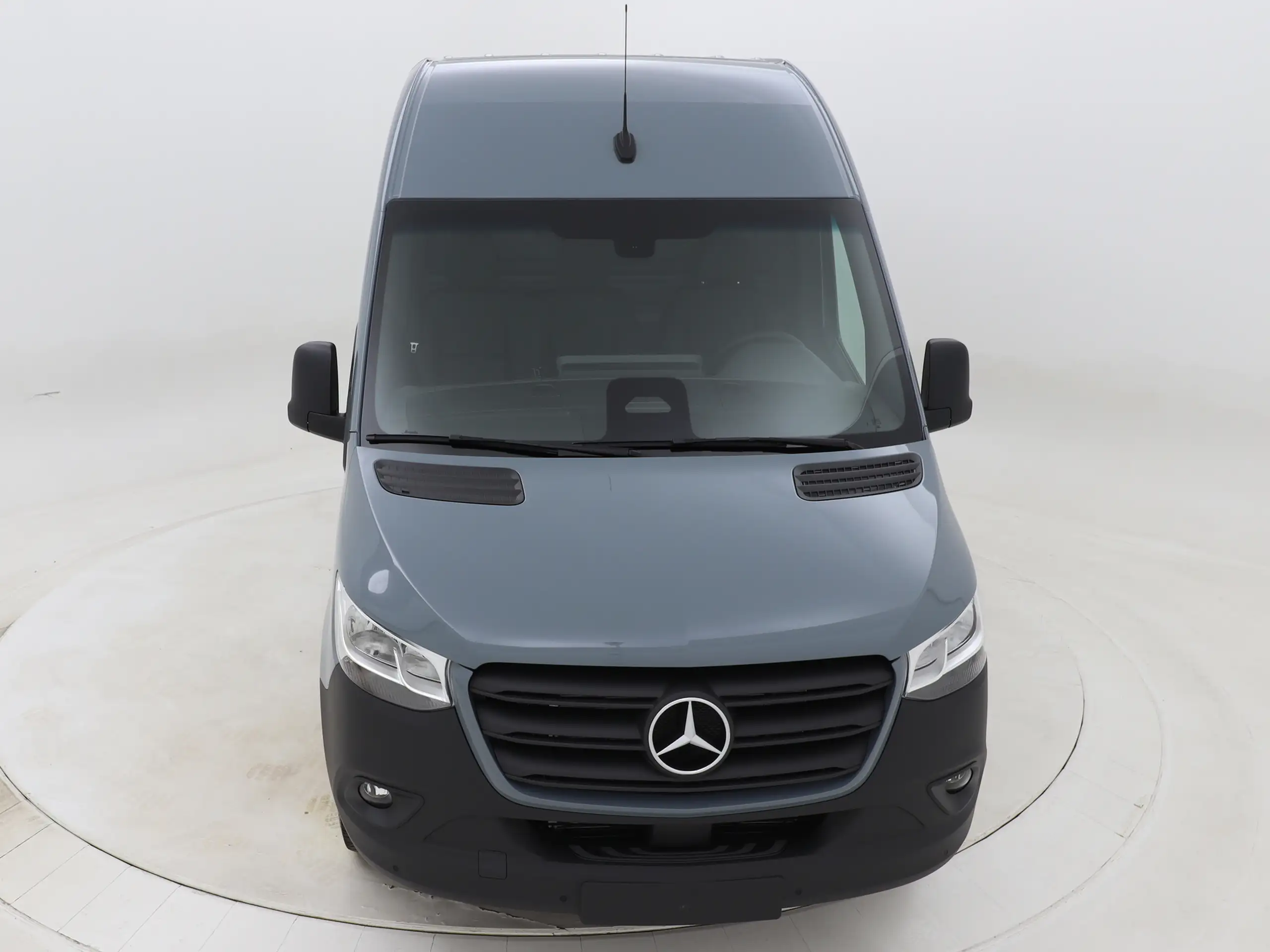 Mercedes-Benz - Sprinter