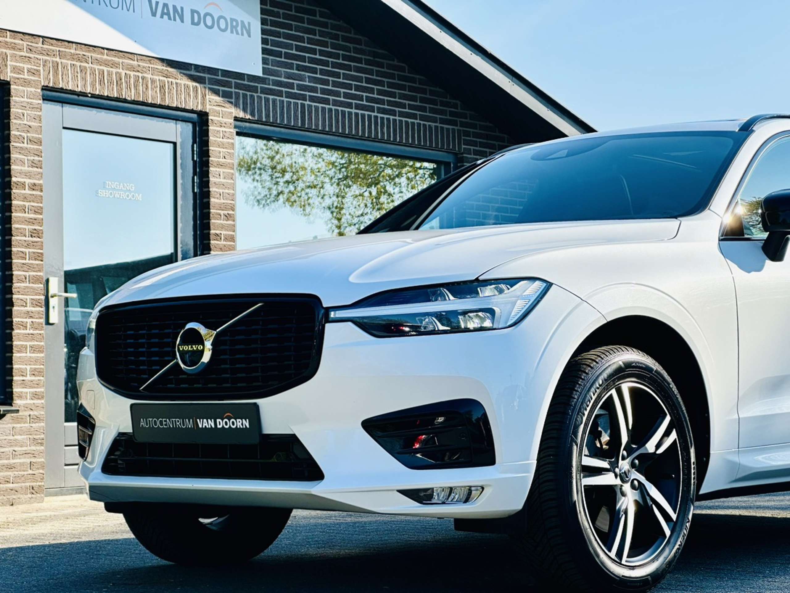 Volvo - XC60