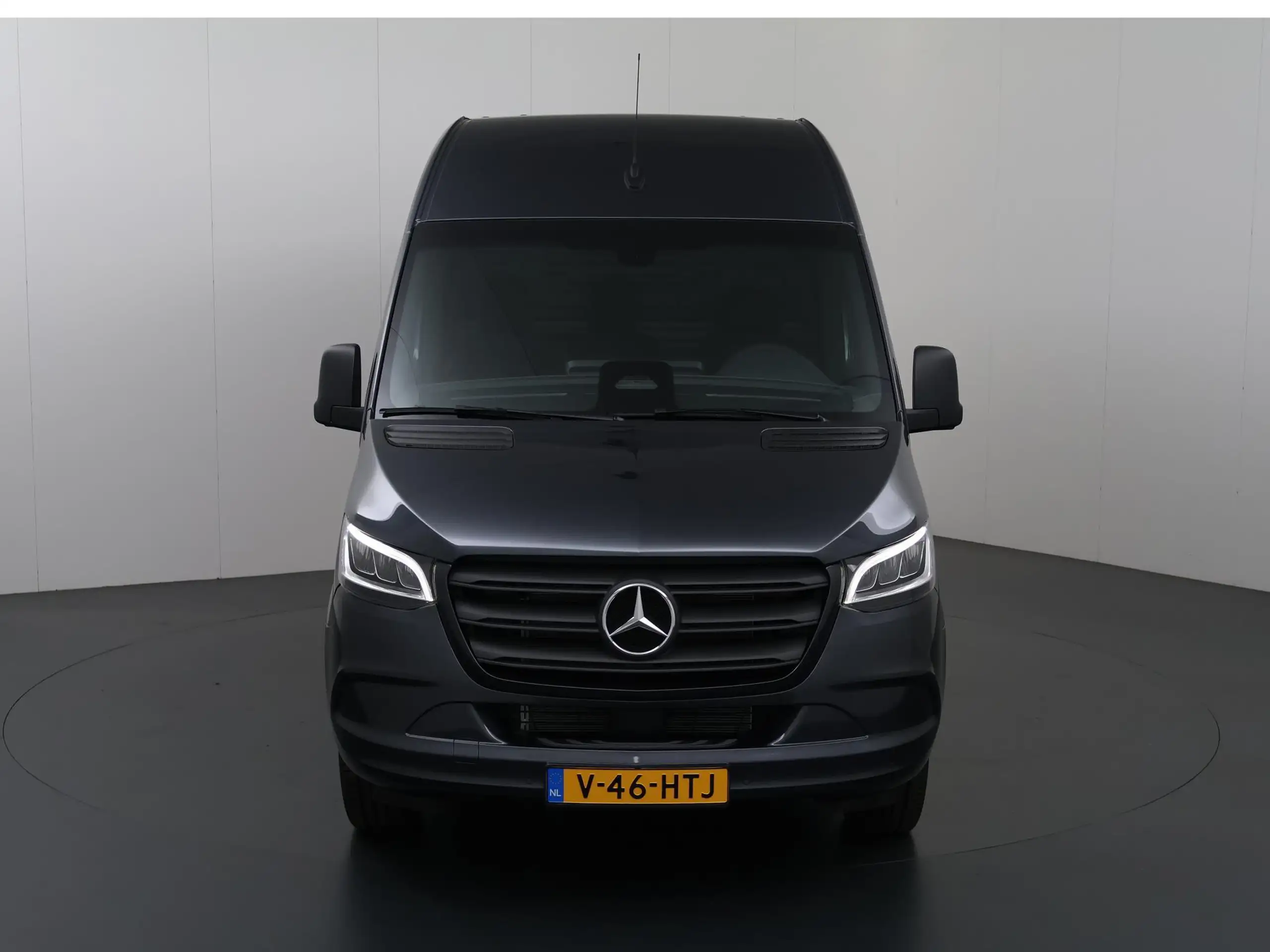 Mercedes-Benz - Sprinter