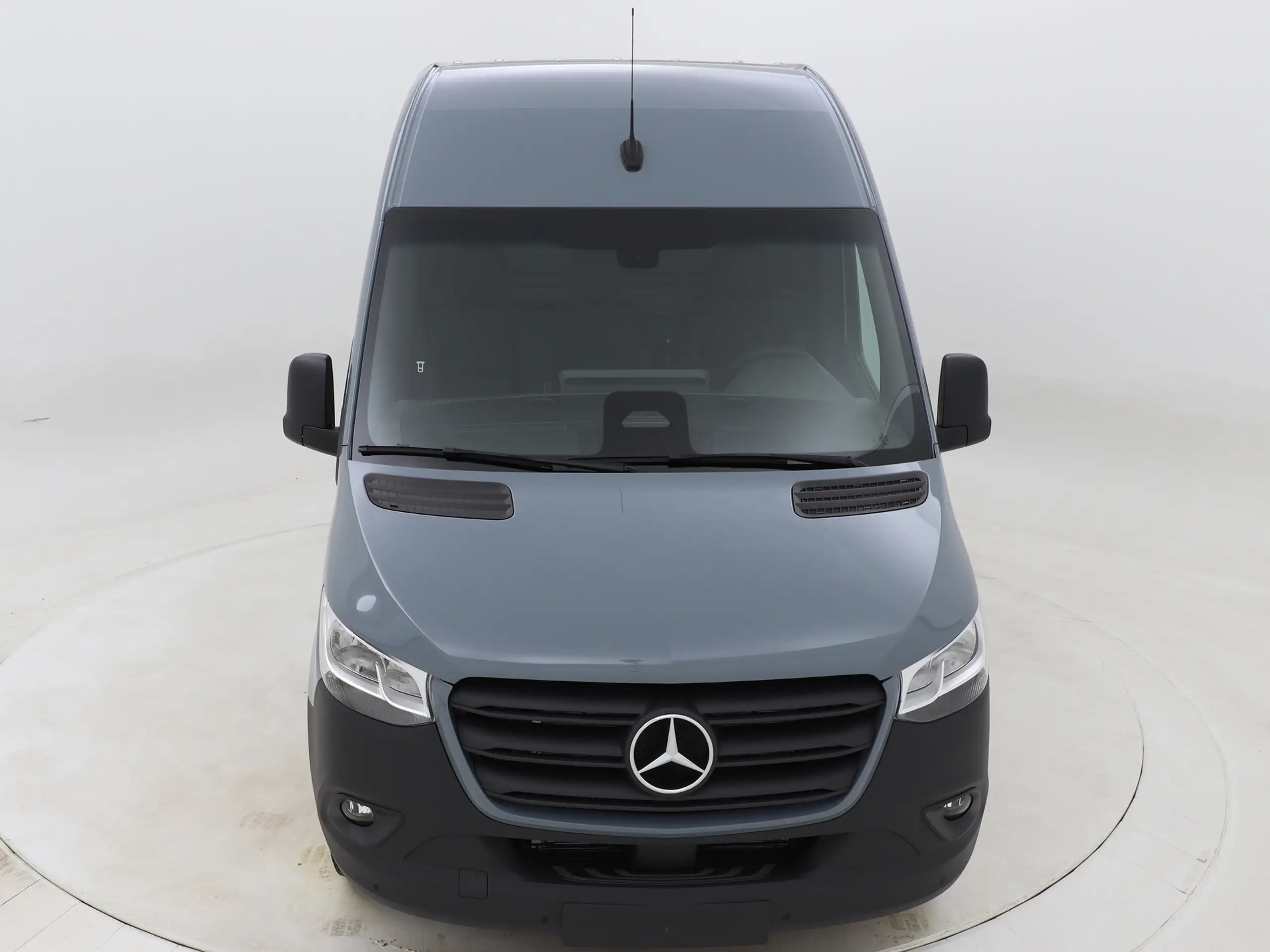 Mercedes-Benz - Sprinter