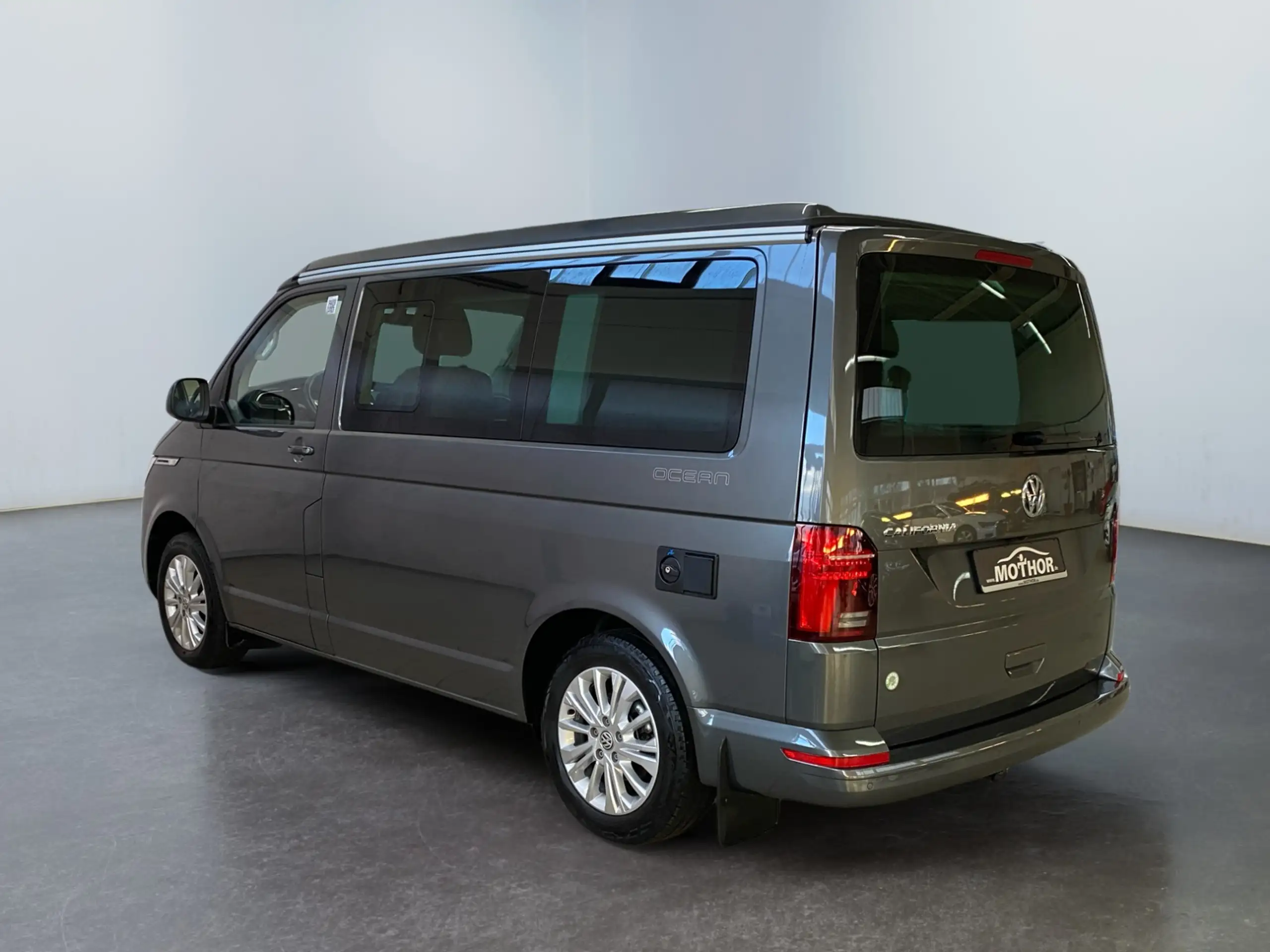 Volkswagen - T6.1 California