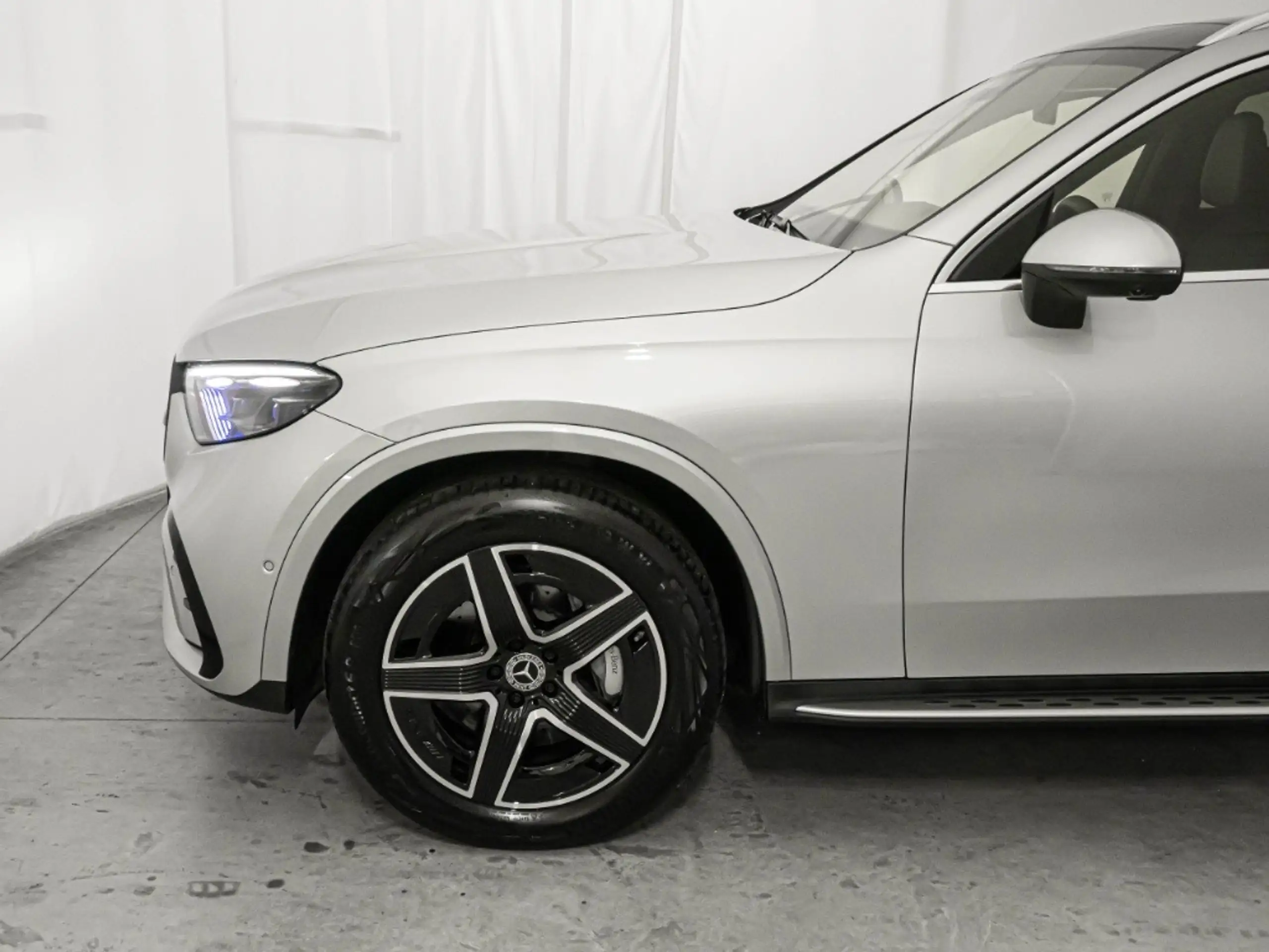 Mercedes-Benz - GLC 220