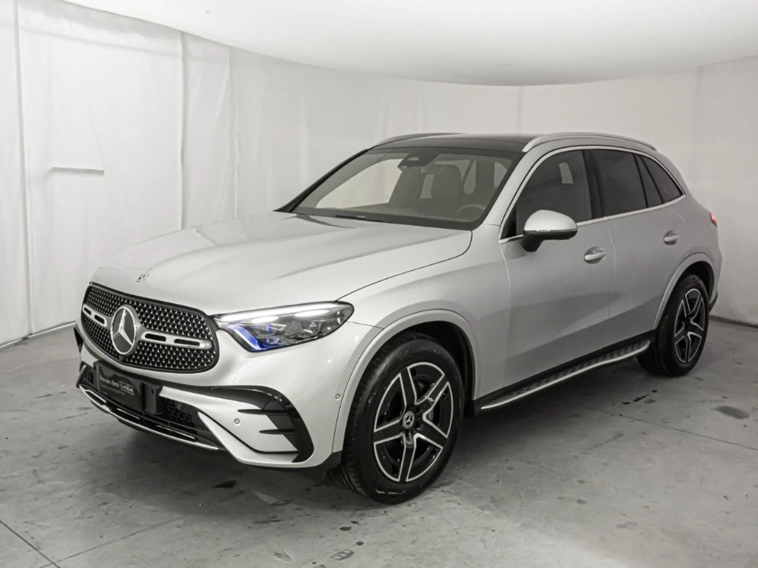 Mercedes-Benz - GLC 220