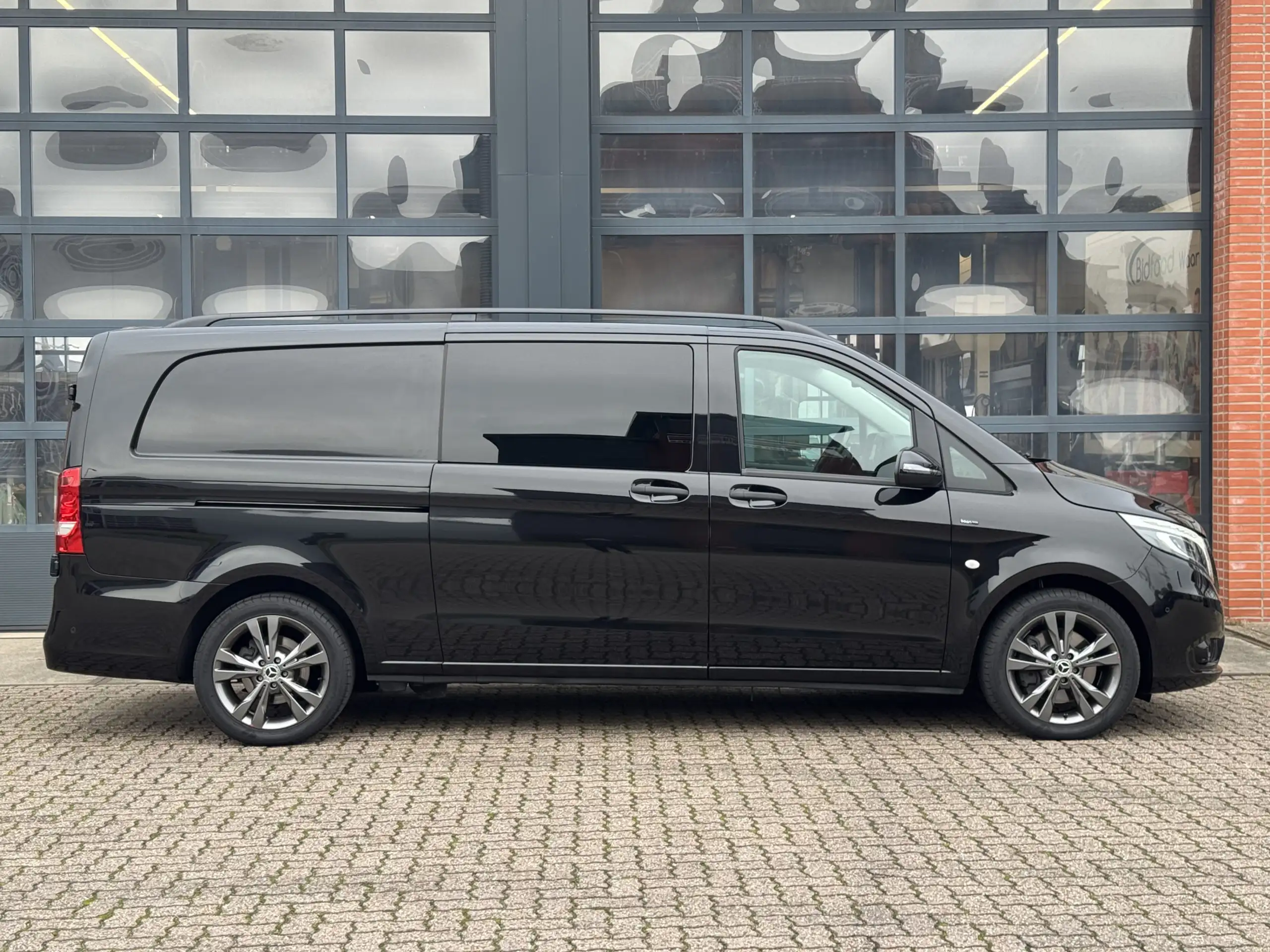 Mercedes-Benz - Vito