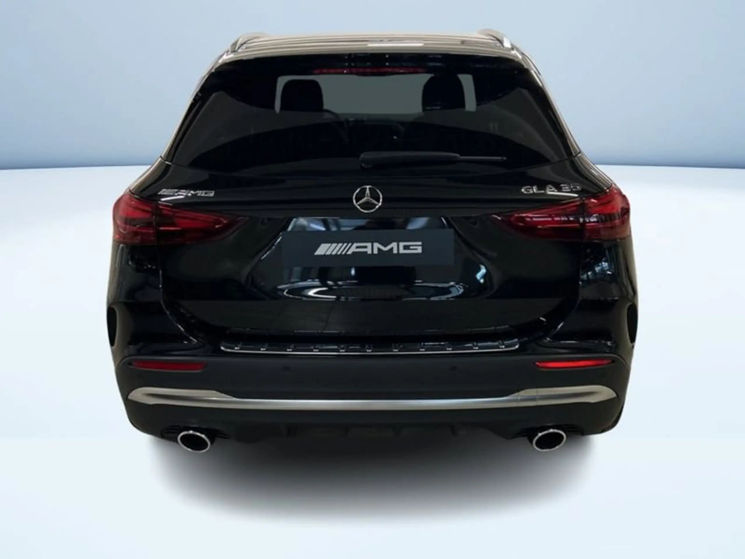 Mercedes-Benz - GLA 35 AMG