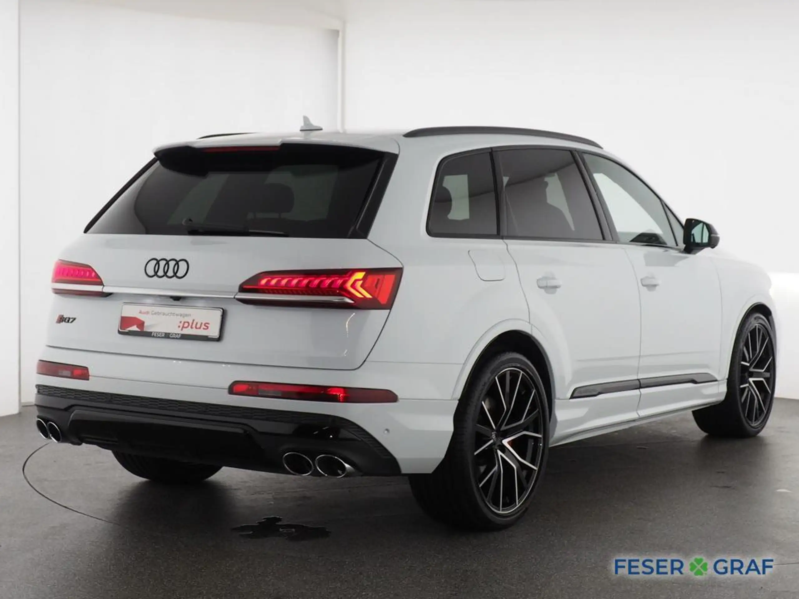 Audi - SQ7