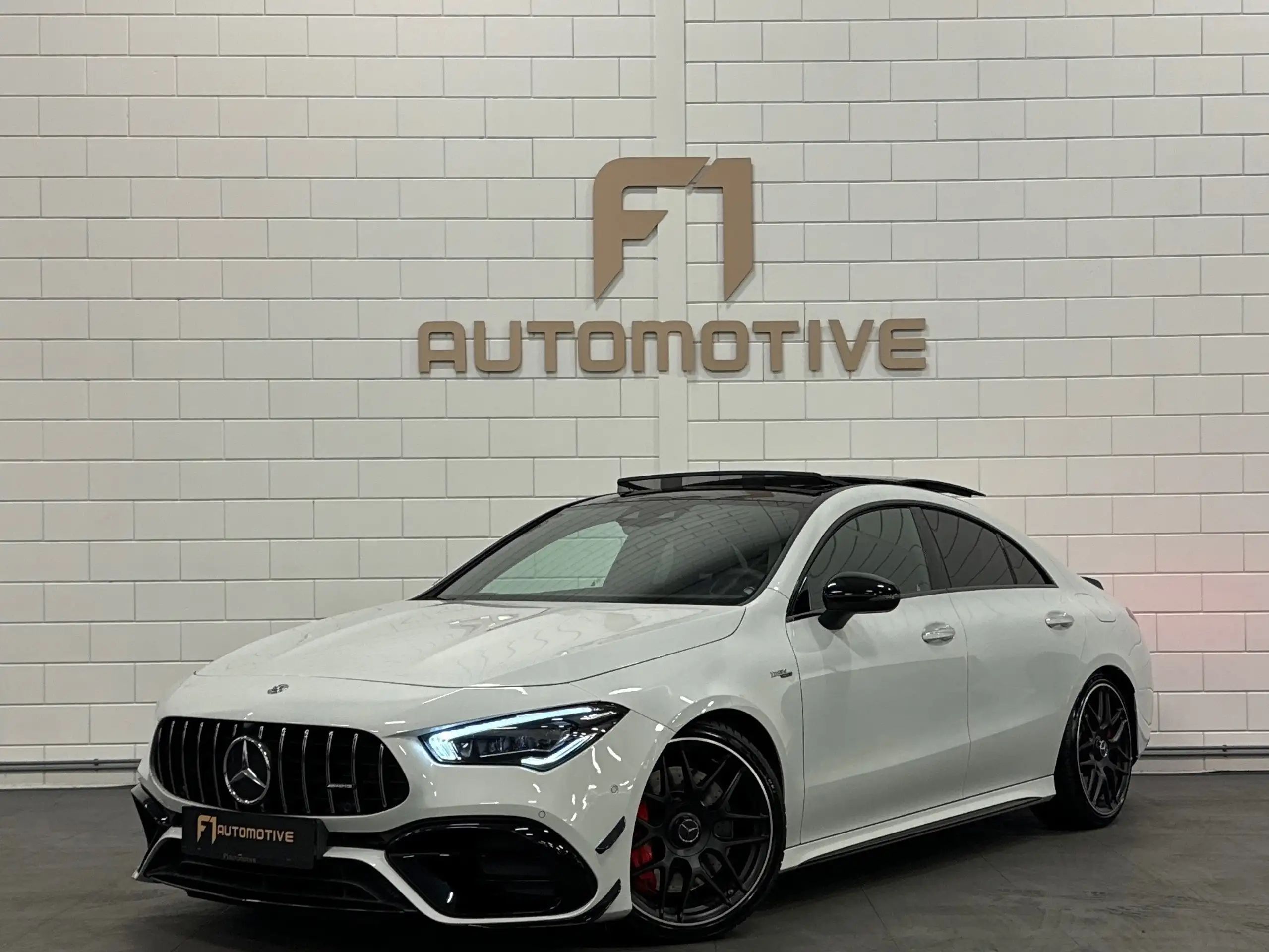 Mercedes-Benz - CLA 45 AMG