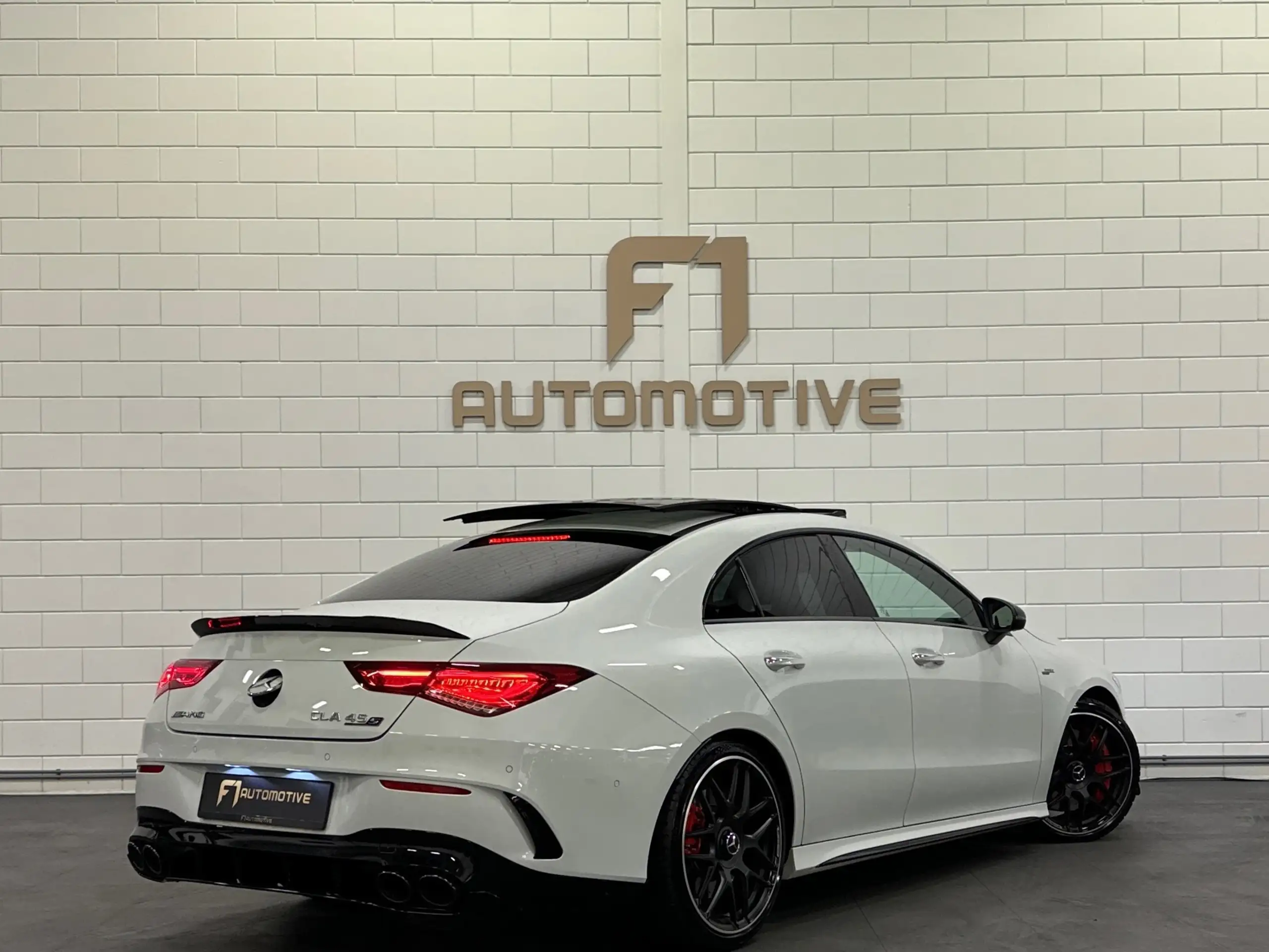 Mercedes-Benz - CLA 45 AMG